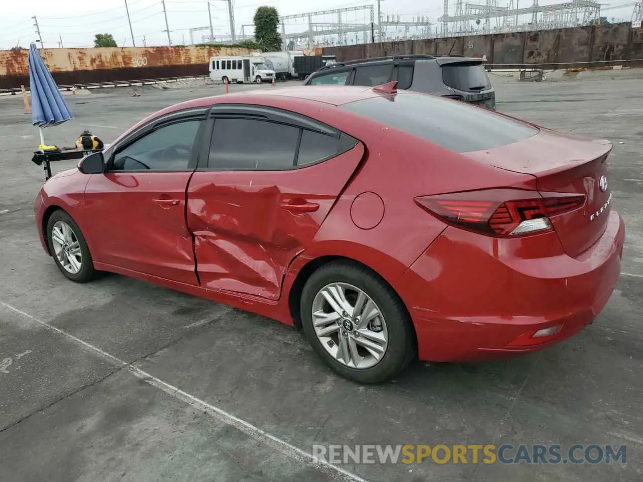2 fotografías del automóvil dañado KMHD84LF4KU745956 HYUNDAI ELANTRA 2019