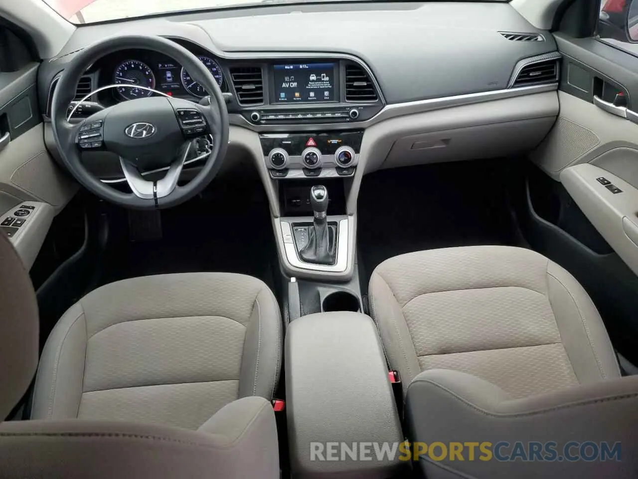 8 fotografías del automóvil dañado KMHD84LF4KU745956 HYUNDAI ELANTRA 2019
