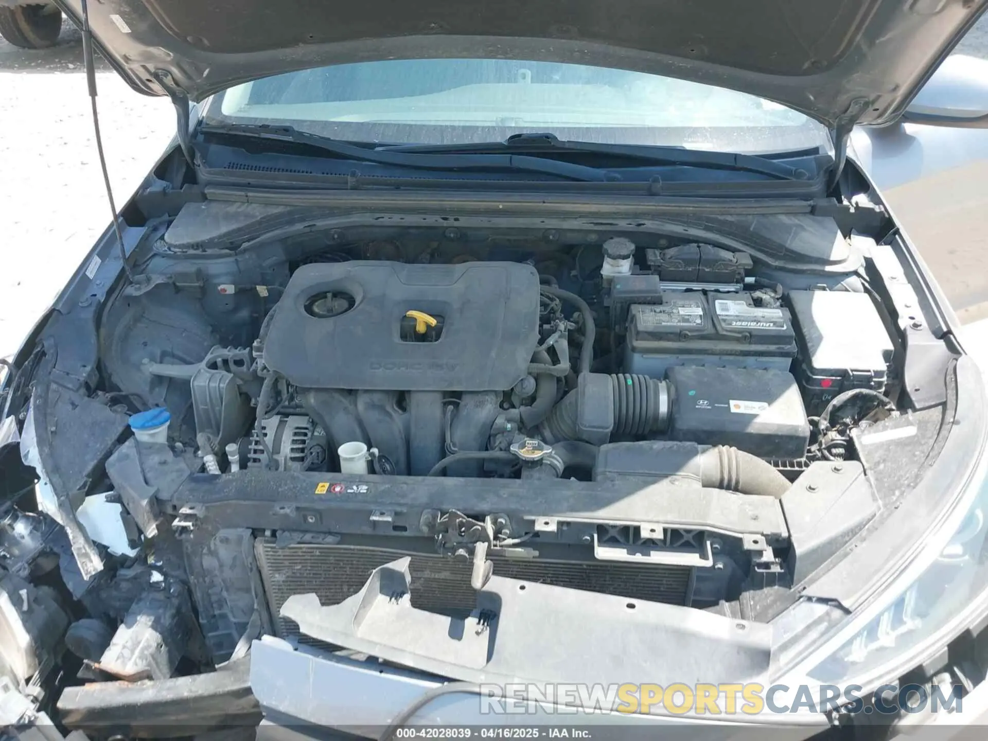 10 fotografías del automóvil dañado KMHD84LF4KU749229 HYUNDAI ELANTRA 2019