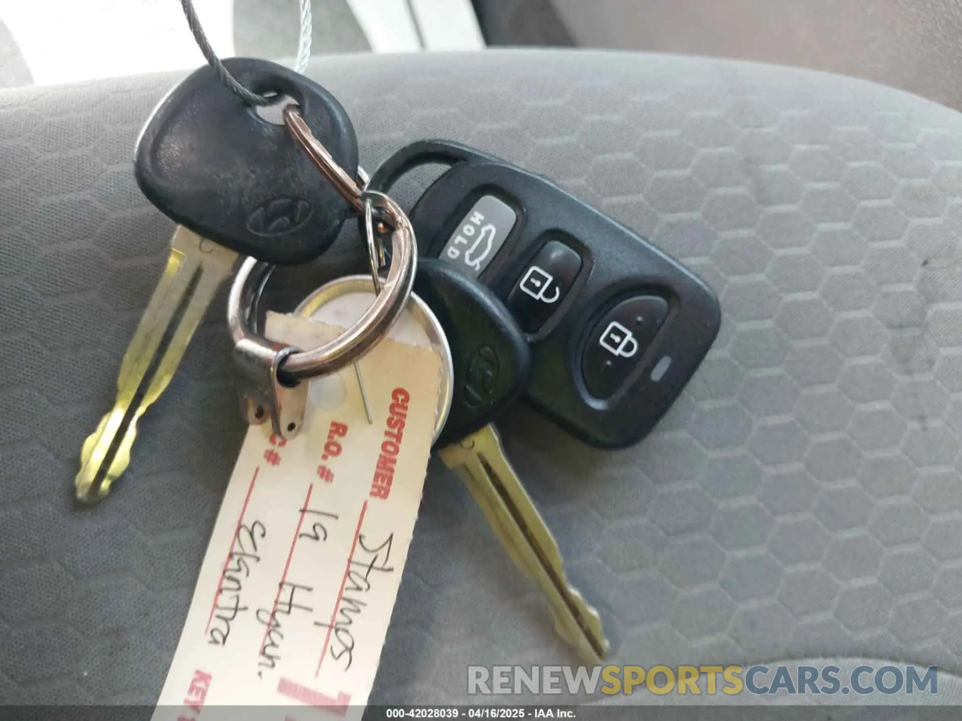 11 fotografías del automóvil dañado KMHD84LF4KU749229 HYUNDAI ELANTRA 2019