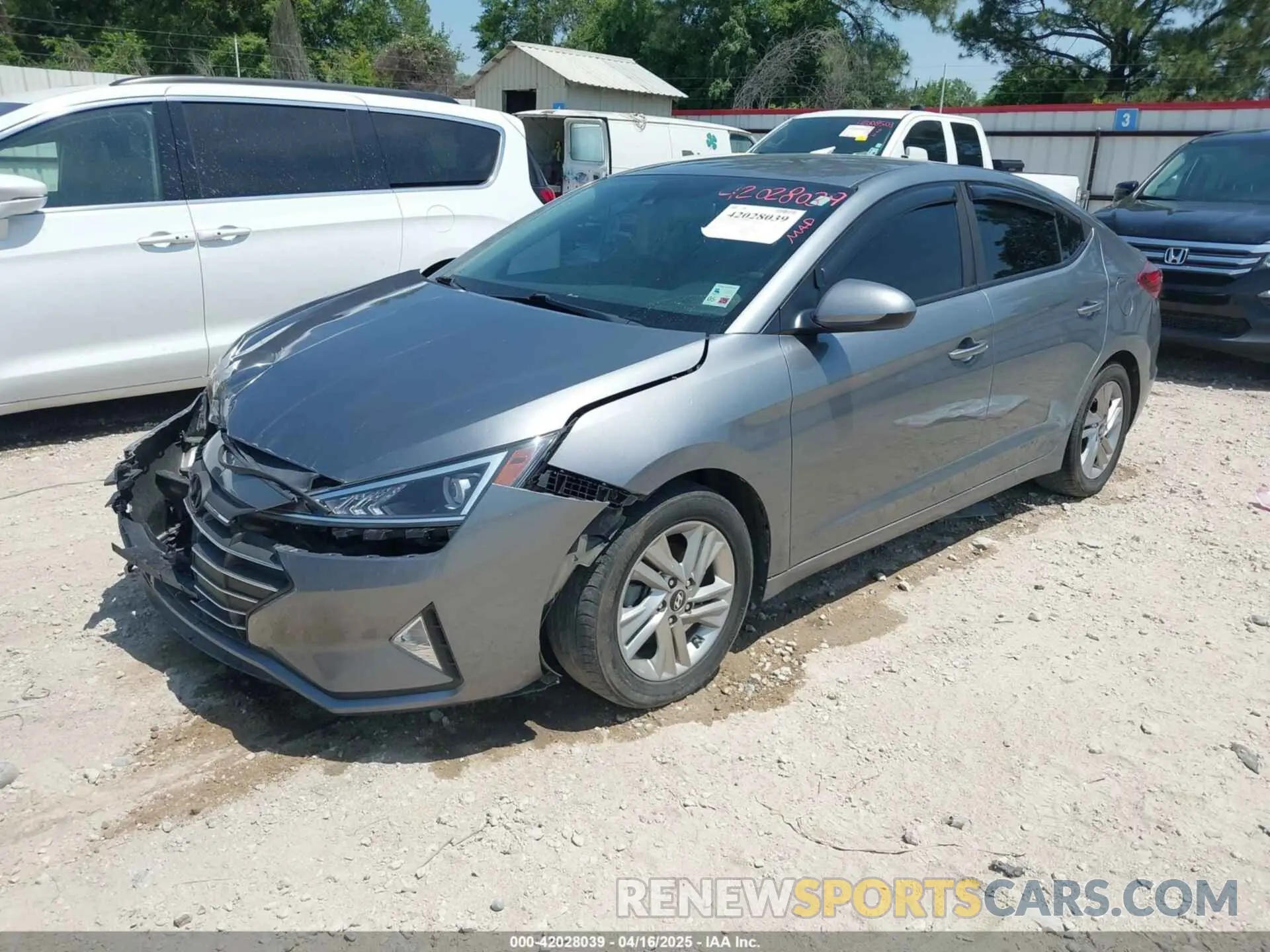 2 fotografías del automóvil dañado KMHD84LF4KU749229 HYUNDAI ELANTRA 2019