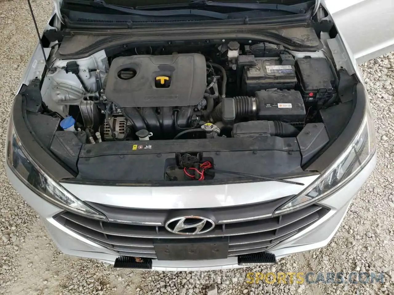 11 fotografías del automóvil dañado KMHD84LF4KU755063 HYUNDAI ELANTRA 2019