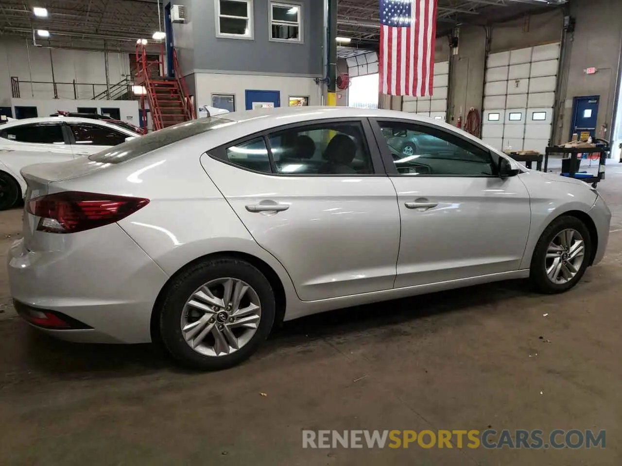 3 fotografías del automóvil dañado KMHD84LF4KU769786 HYUNDAI ELANTRA 2019