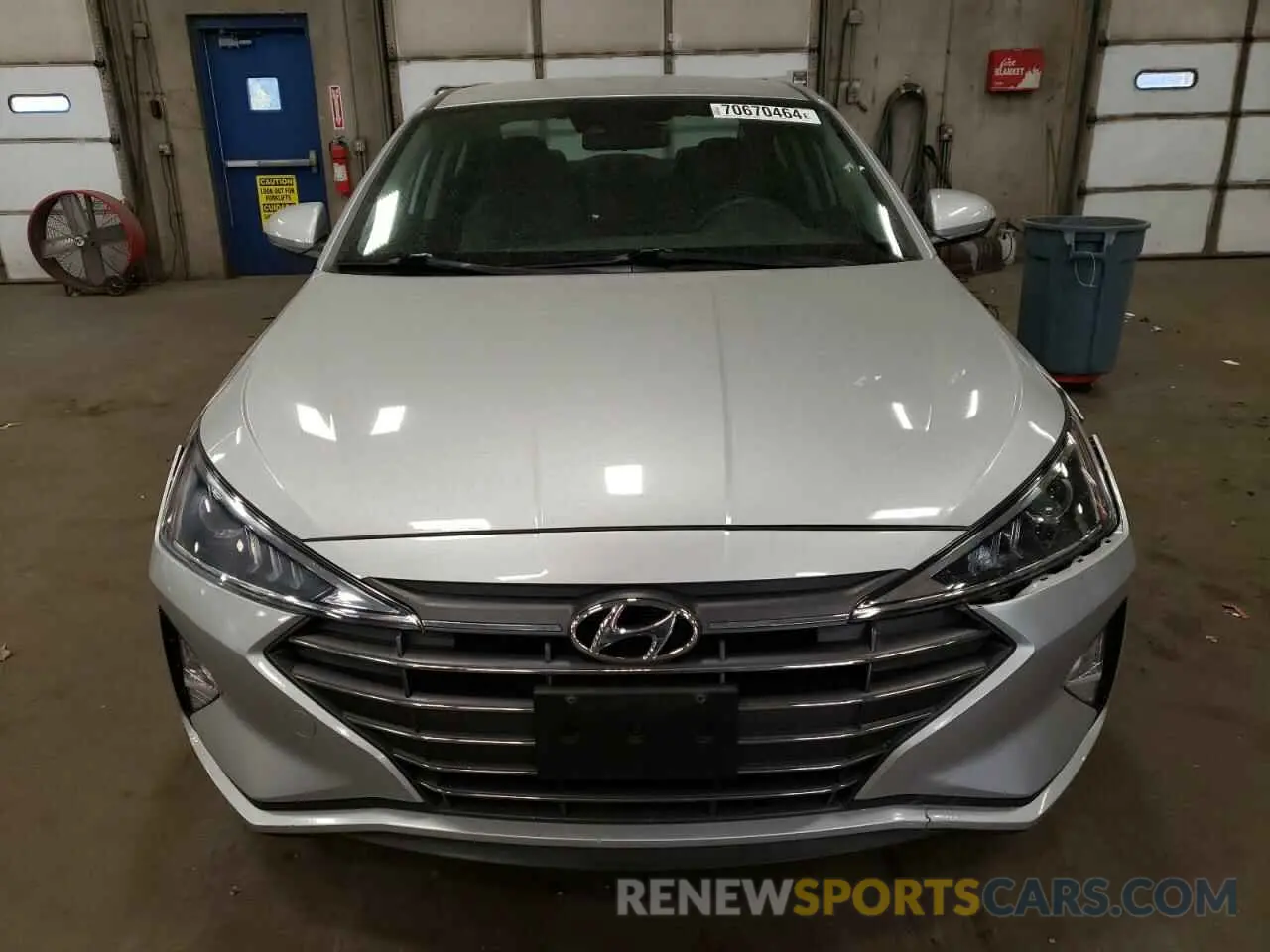 5 fotografías del automóvil dañado KMHD84LF4KU769786 HYUNDAI ELANTRA 2019