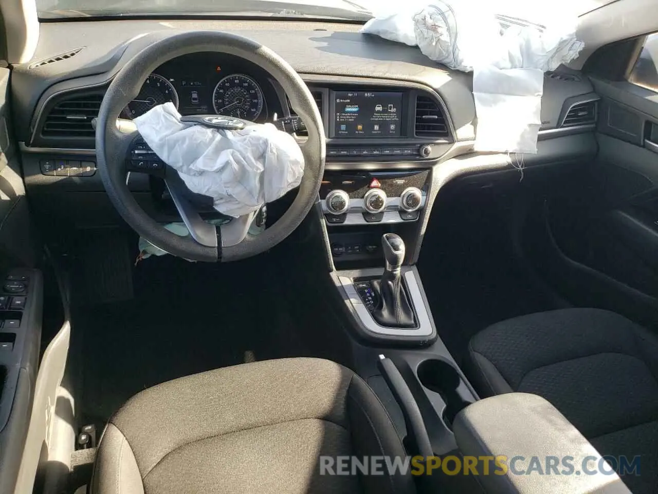 8 fotografías del automóvil dañado KMHD84LF4KU772655 HYUNDAI ELANTRA 2019