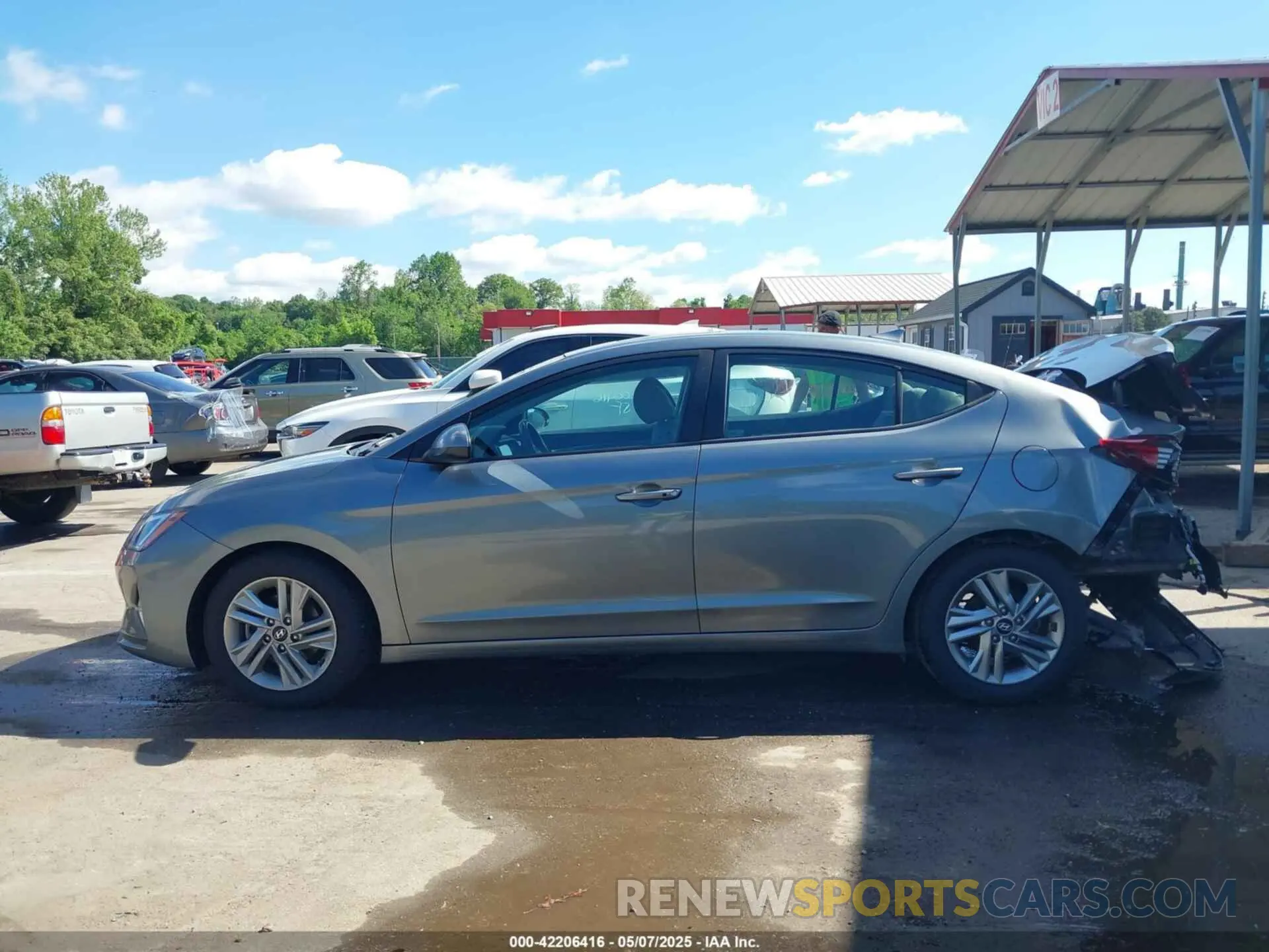 15 fotografías del automóvil dañado KMHD84LF4KU816525 HYUNDAI ELANTRA 2019