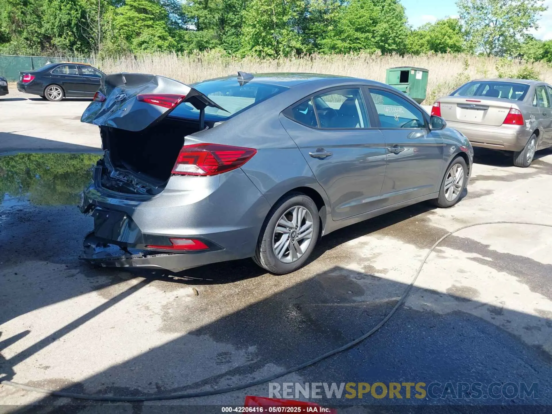4 fotografías del automóvil dañado KMHD84LF4KU816525 HYUNDAI ELANTRA 2019