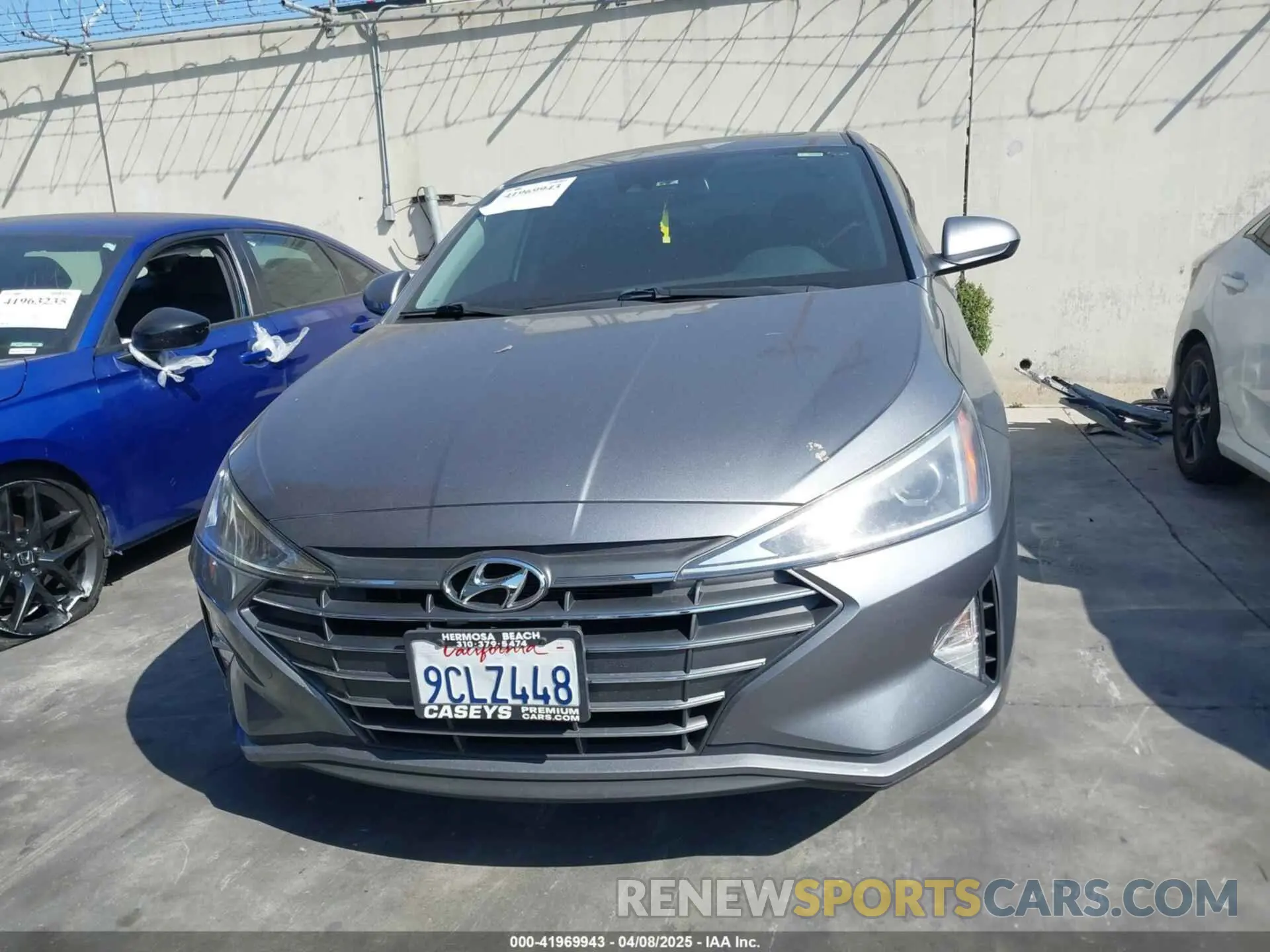 12 fotografías del automóvil dañado KMHD84LF4KU858807 HYUNDAI ELANTRA 2019