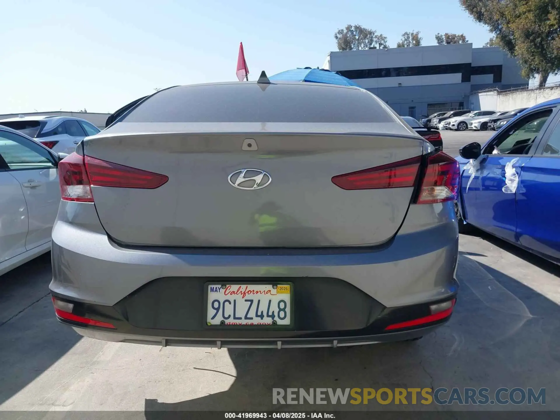 16 fotografías del automóvil dañado KMHD84LF4KU858807 HYUNDAI ELANTRA 2019
