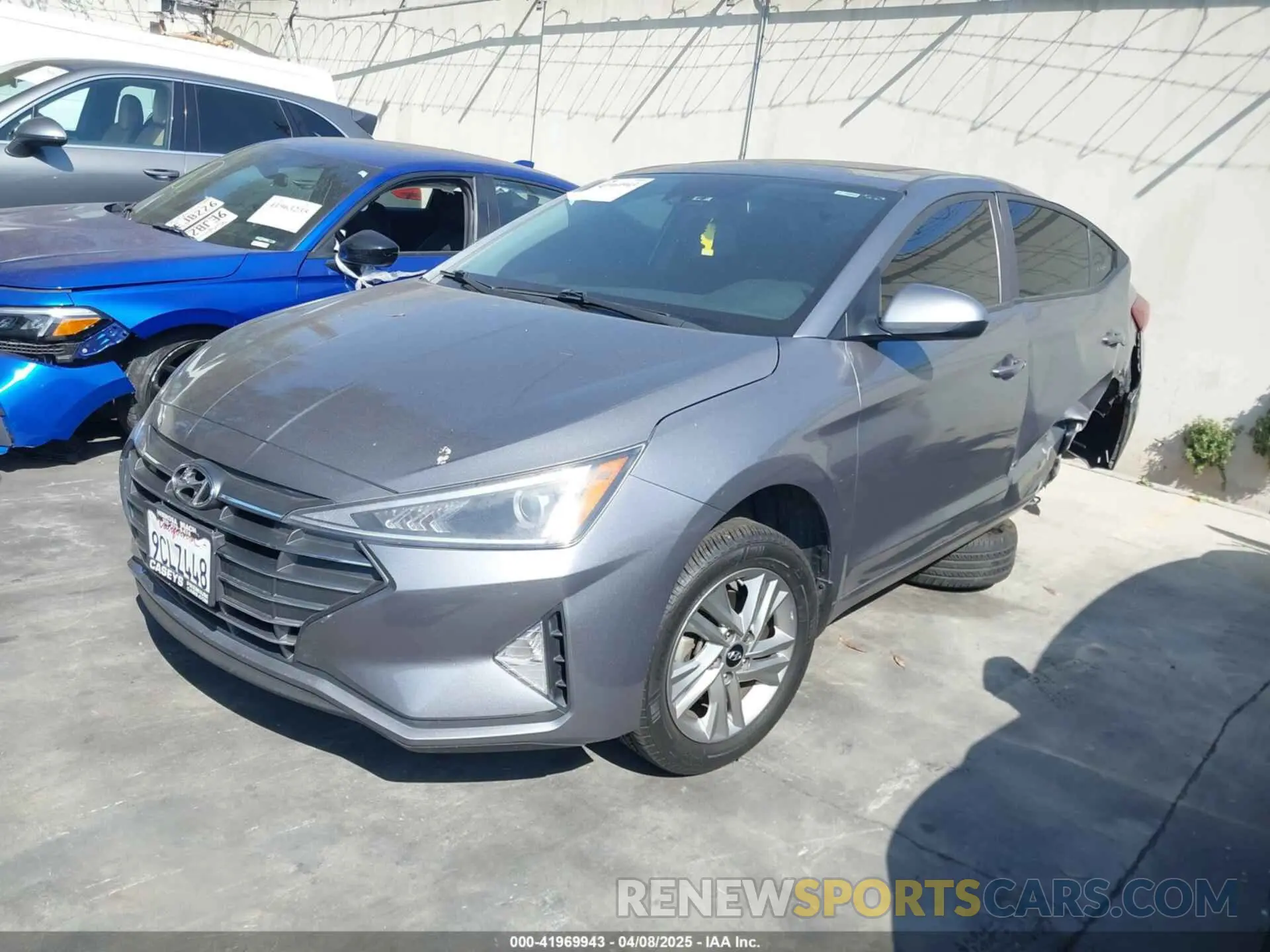 2 fotografías del automóvil dañado KMHD84LF4KU858807 HYUNDAI ELANTRA 2019
