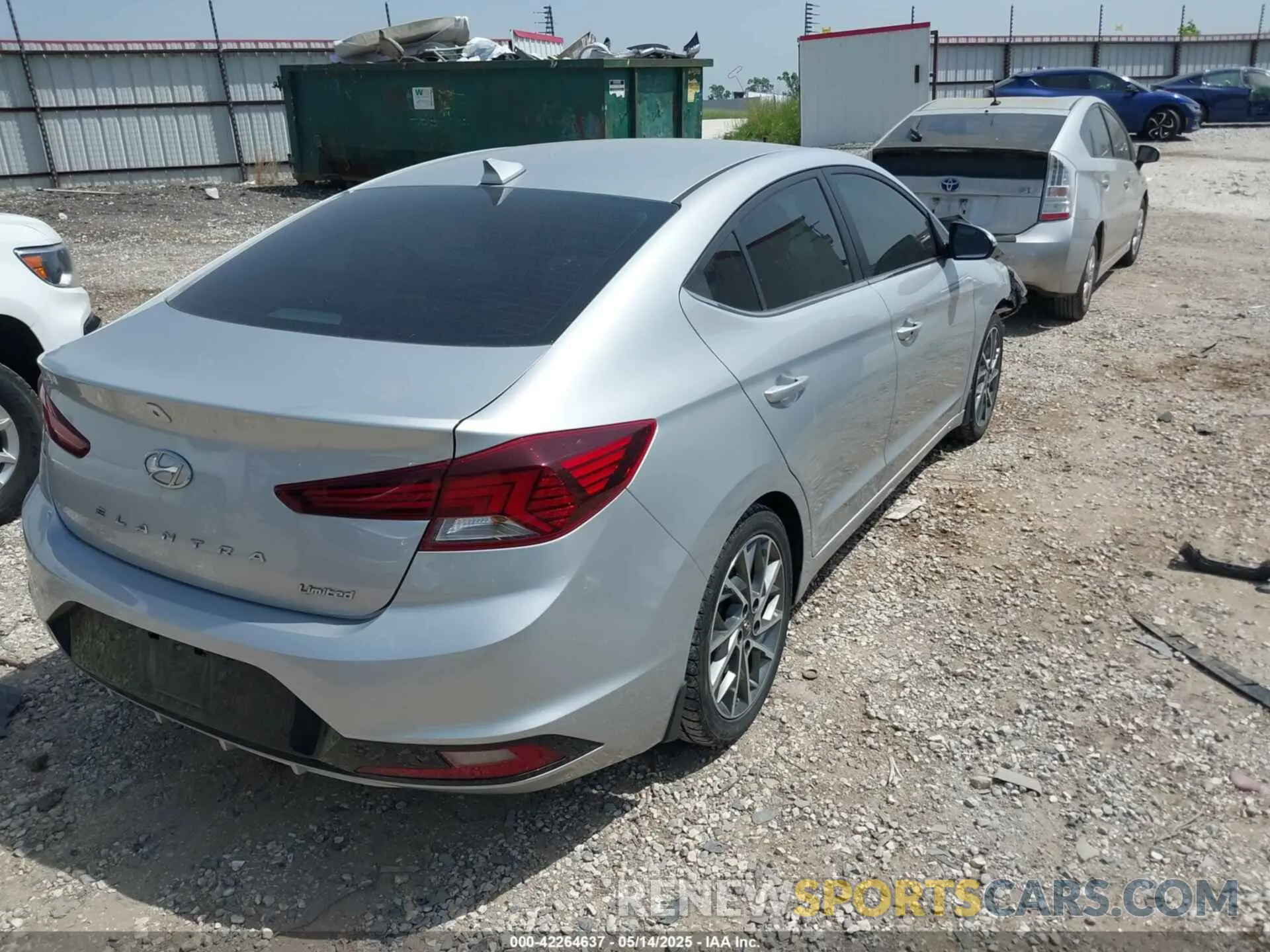 4 fotografías del automóvil dañado KMHD84LF4KU864915 HYUNDAI ELANTRA 2019