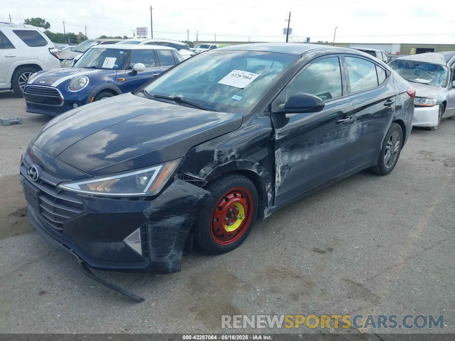 2 fotografías del automóvil dañado KMHD84LF5KU786869 HYUNDAI ELANTRA 2019