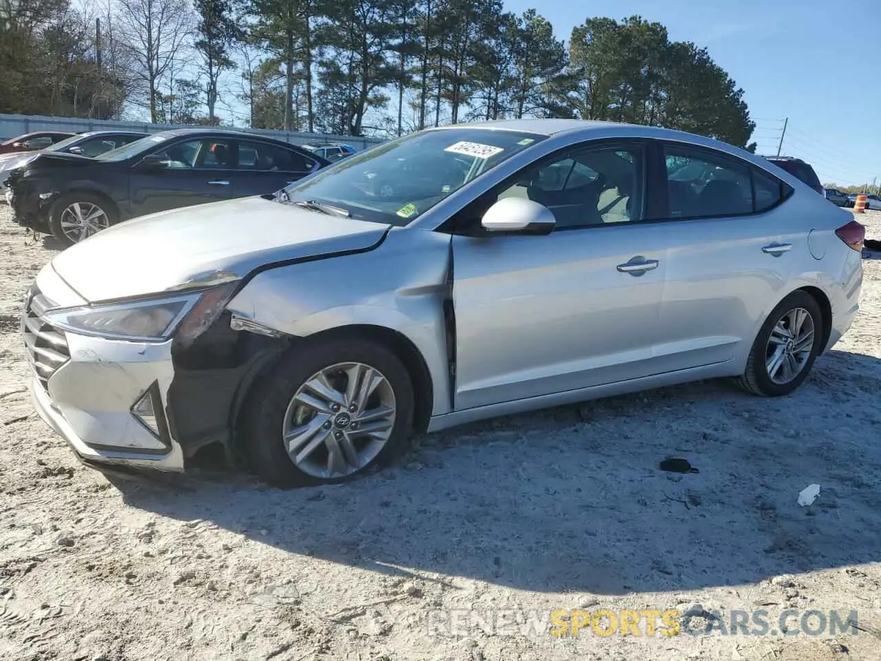1 fotografías del automóvil dañado KMHD84LF5KU809082 HYUNDAI ELANTRA 2019