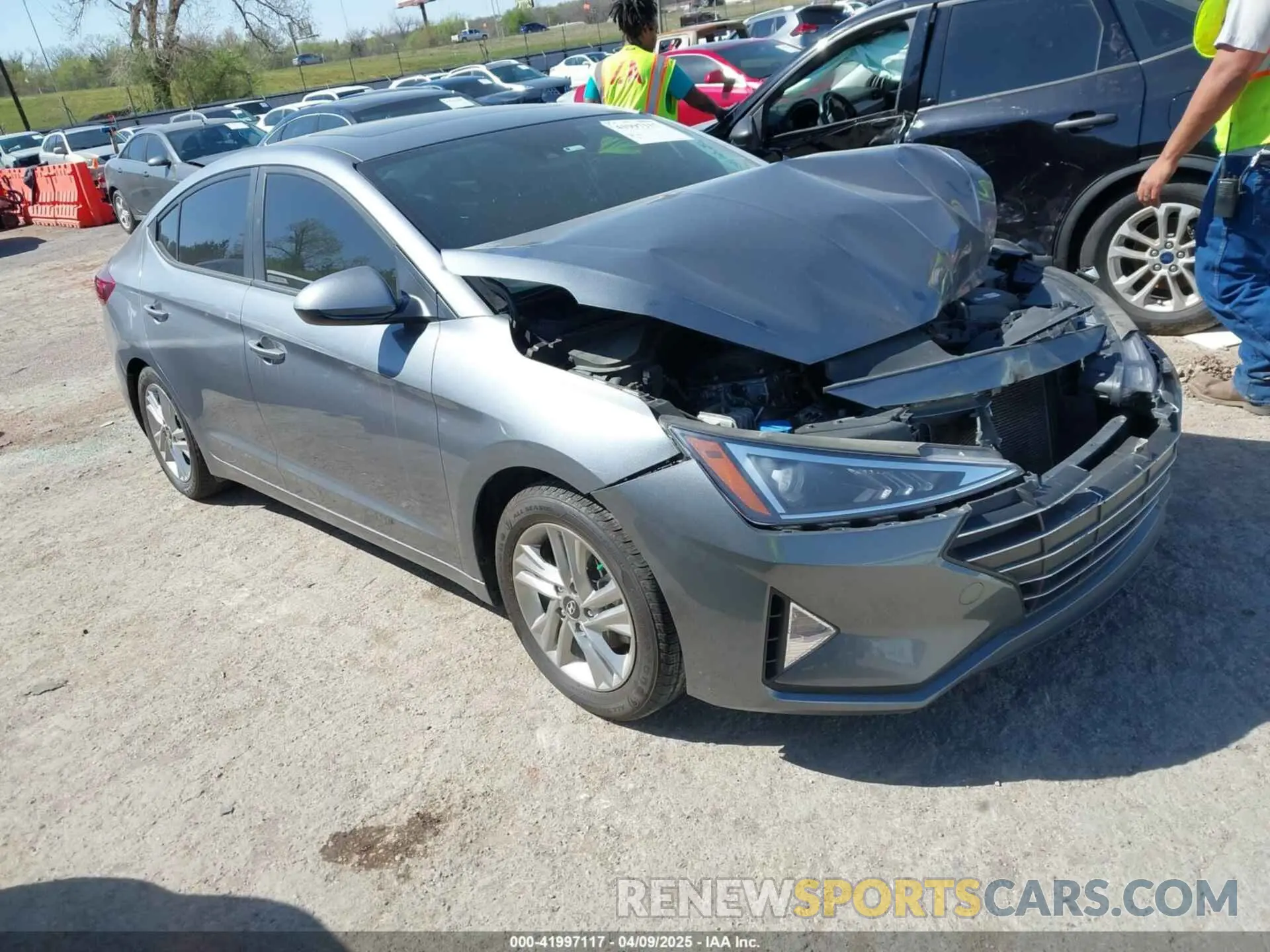 1 fotografías del automóvil dañado KMHD84LF5KU826044 HYUNDAI ELANTRA 2019