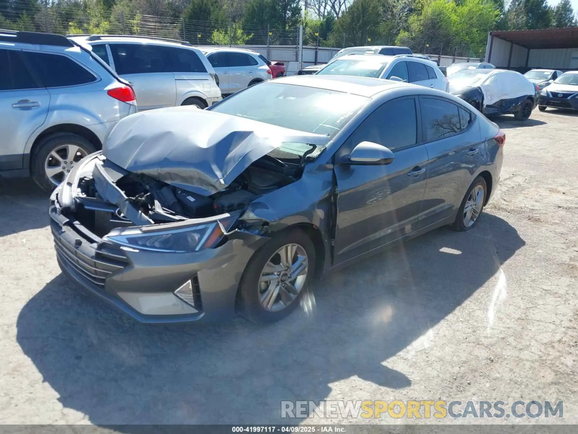 2 fotografías del automóvil dañado KMHD84LF5KU826044 HYUNDAI ELANTRA 2019
