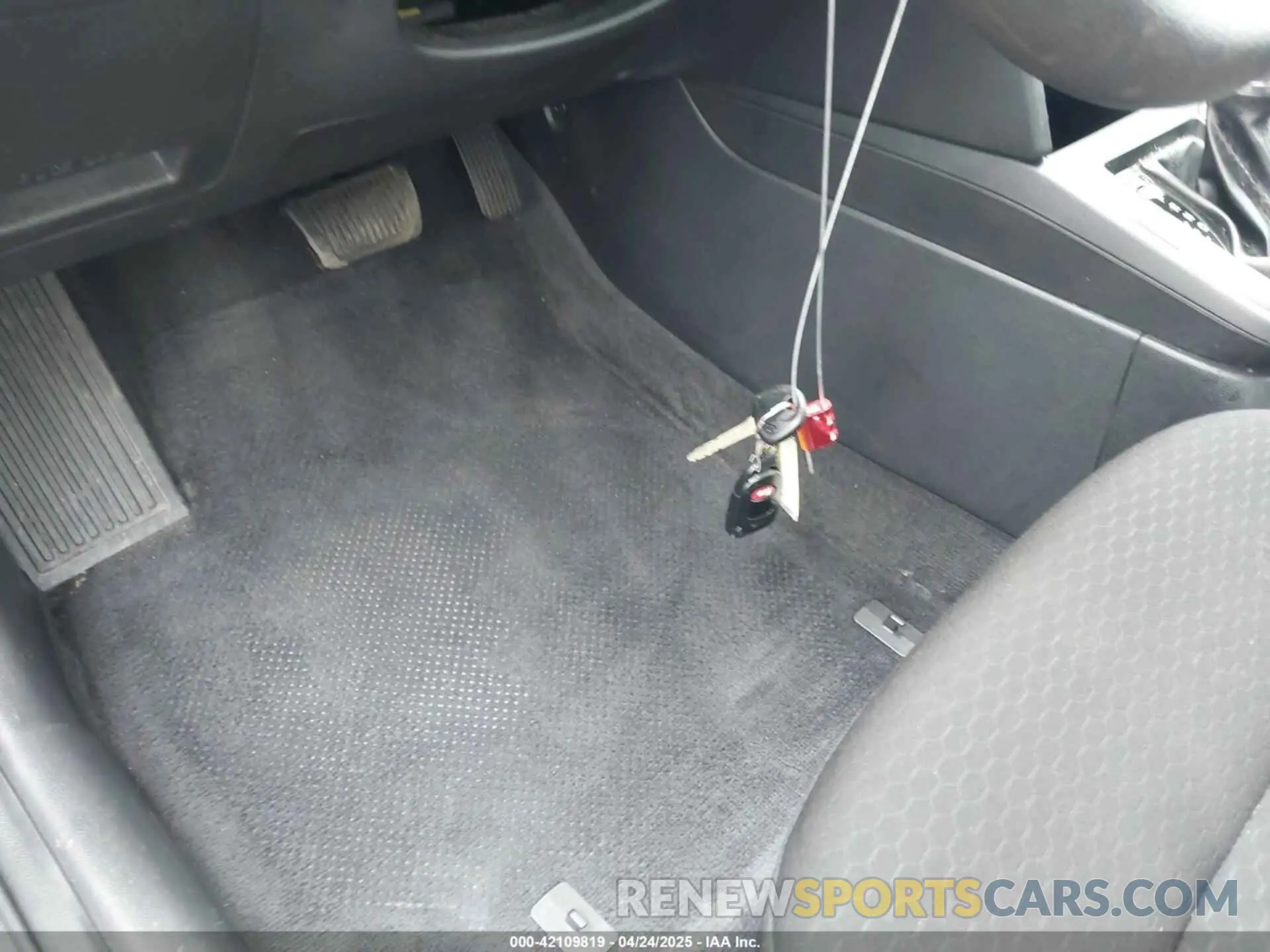 11 fotografías del automóvil dañado KMHD84LF5KU879097 HYUNDAI ELANTRA 2019