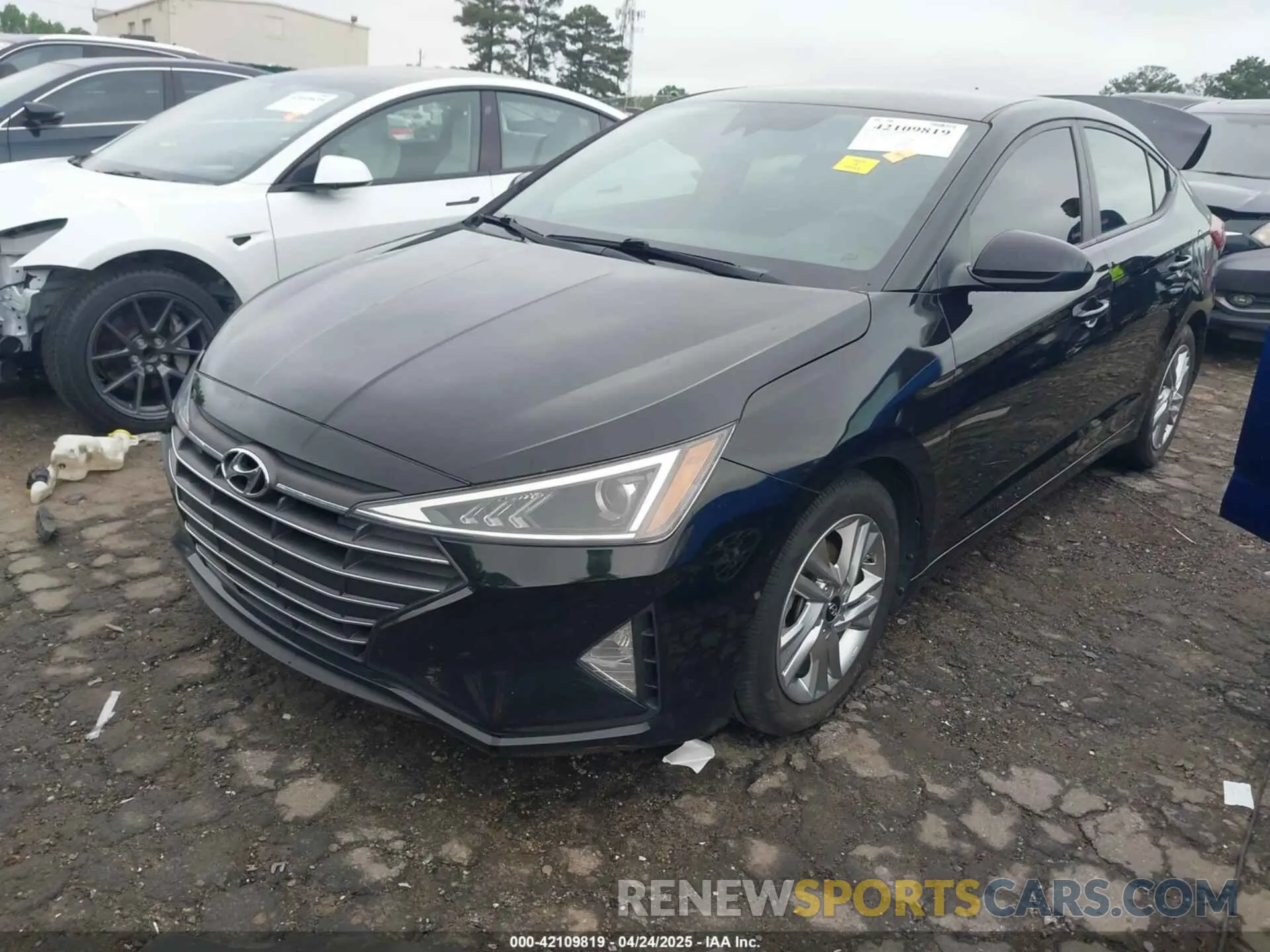 2 fotografías del automóvil dañado KMHD84LF5KU879097 HYUNDAI ELANTRA 2019