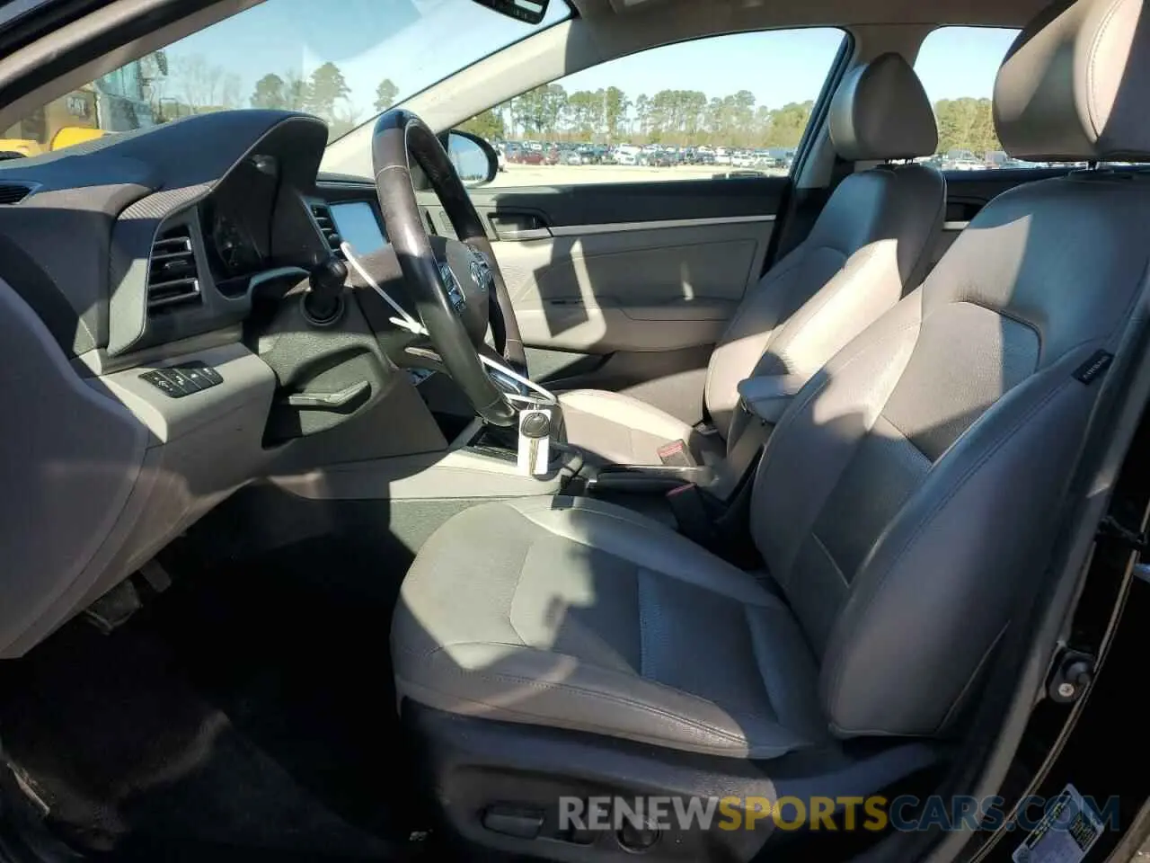 7 fotografías del automóvil dañado KMHD84LF6KU784077 HYUNDAI ELANTRA 2019
