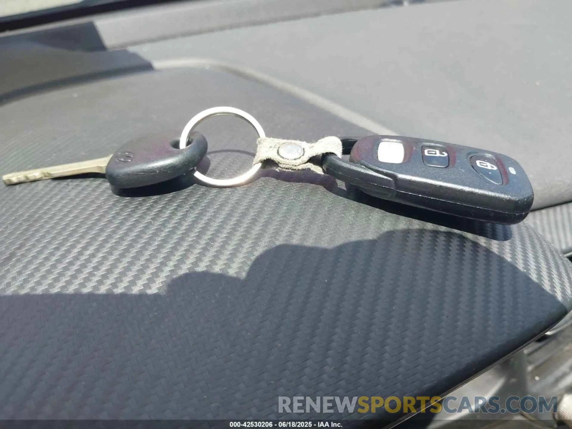 11 fotografías del automóvil dañado KMHD84LF6KU806742 HYUNDAI ELANTRA 2019