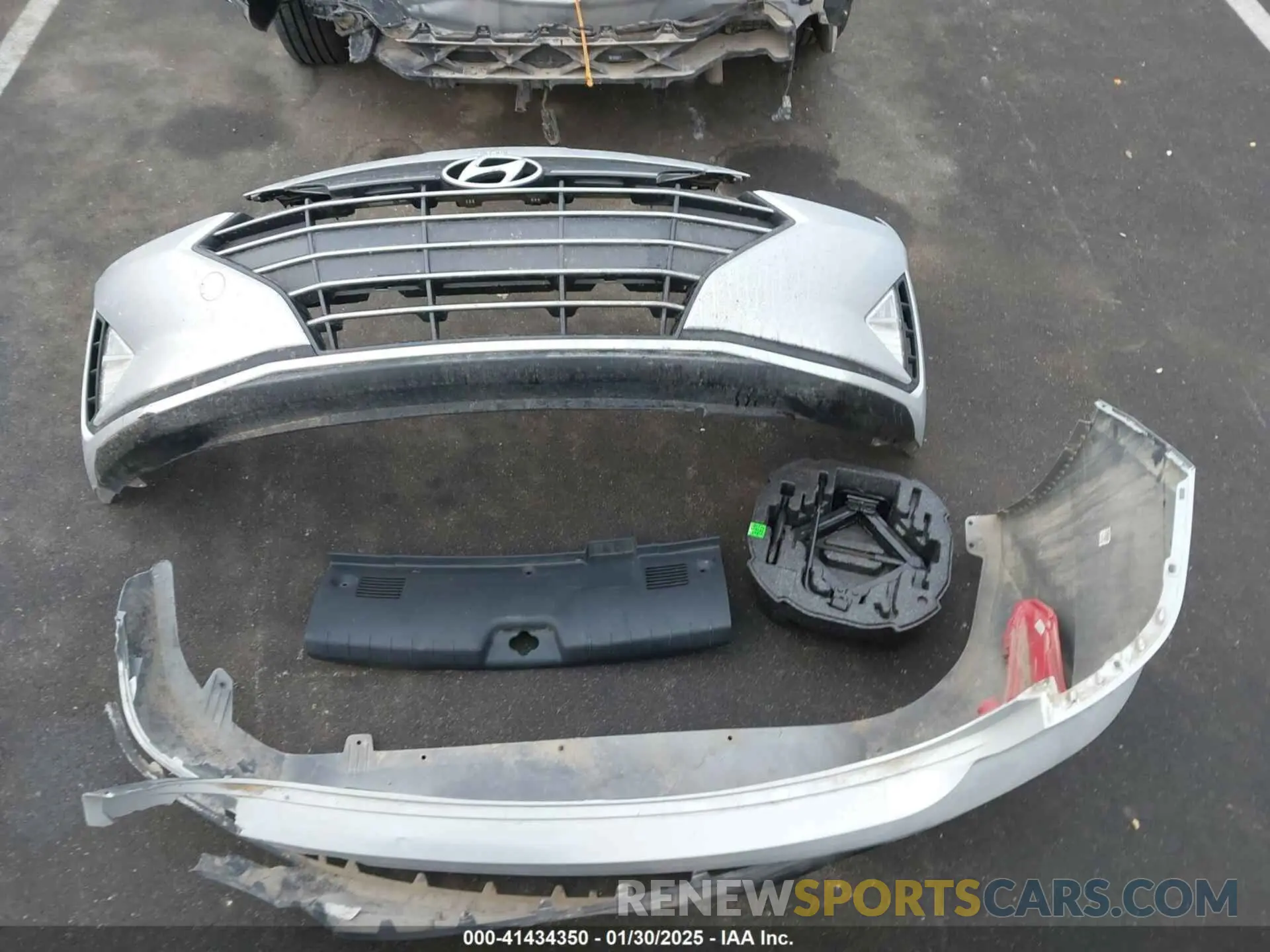 12 fotografías del automóvil dañado KMHD84LF7KU773329 HYUNDAI ELANTRA 2019