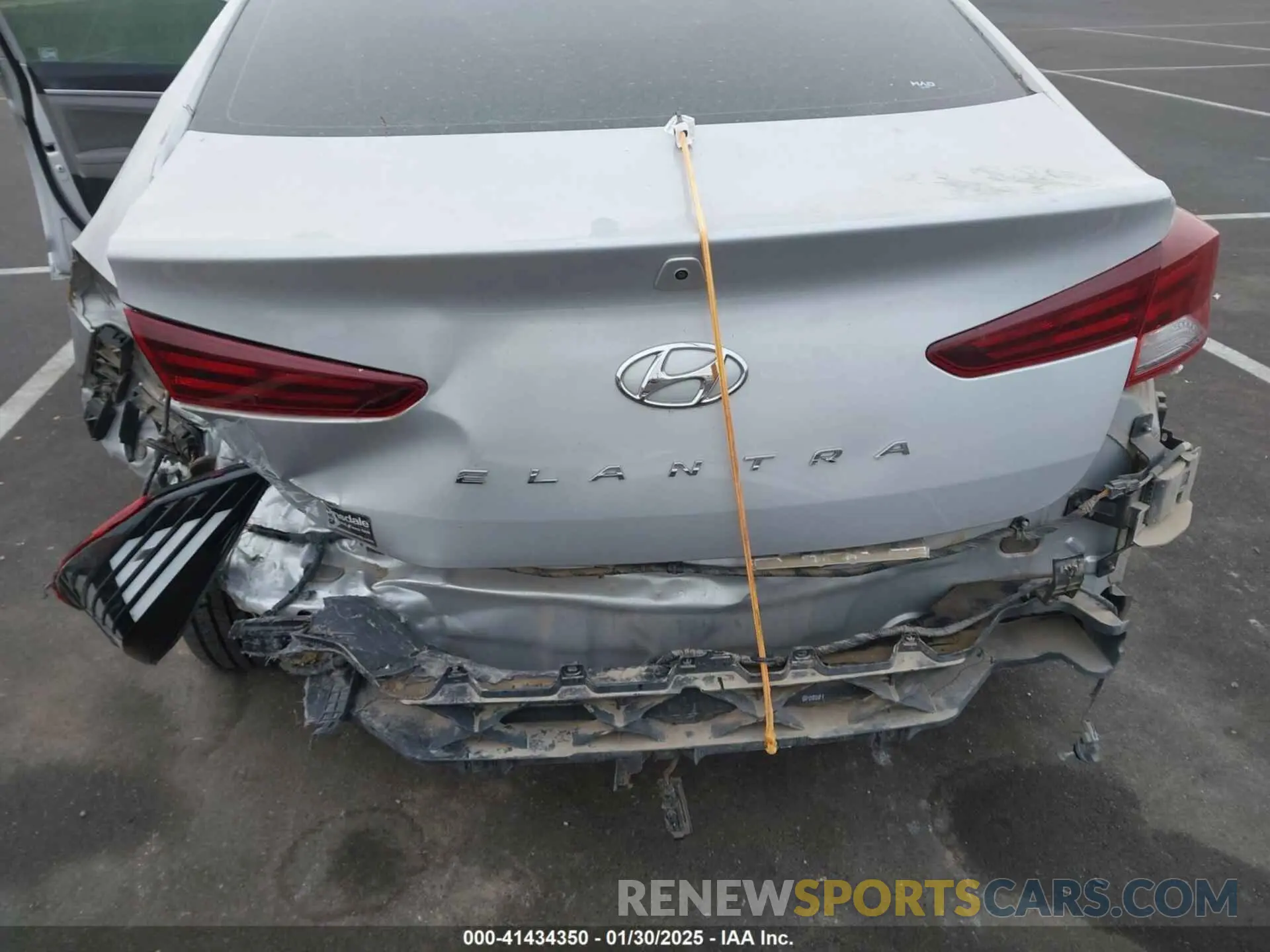 6 fotografías del automóvil dañado KMHD84LF7KU773329 HYUNDAI ELANTRA 2019