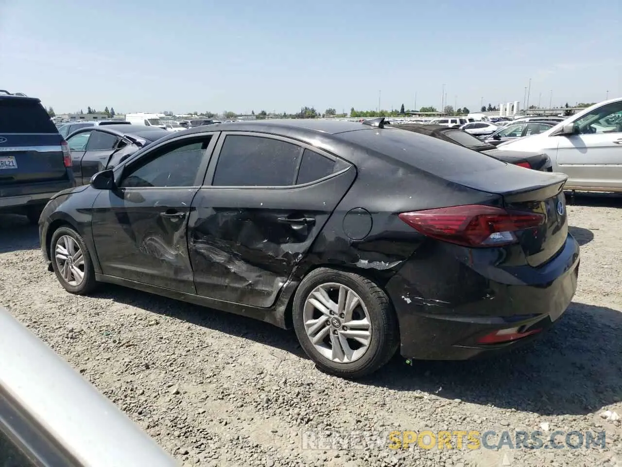 2 fotografías del automóvil dañado KMHD84LF7KU779860 HYUNDAI ELANTRA 2019