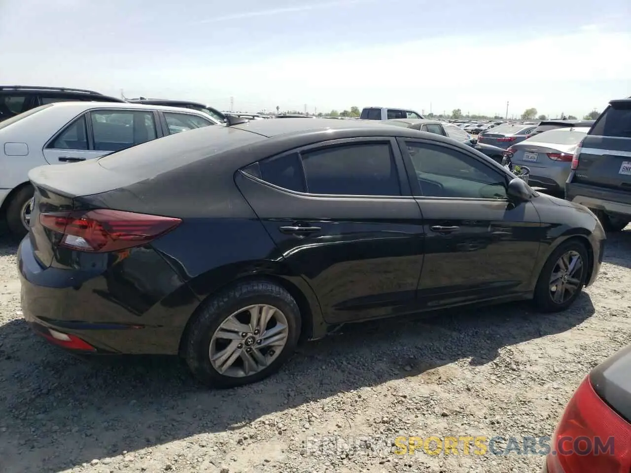 3 fotografías del automóvil dañado KMHD84LF7KU779860 HYUNDAI ELANTRA 2019