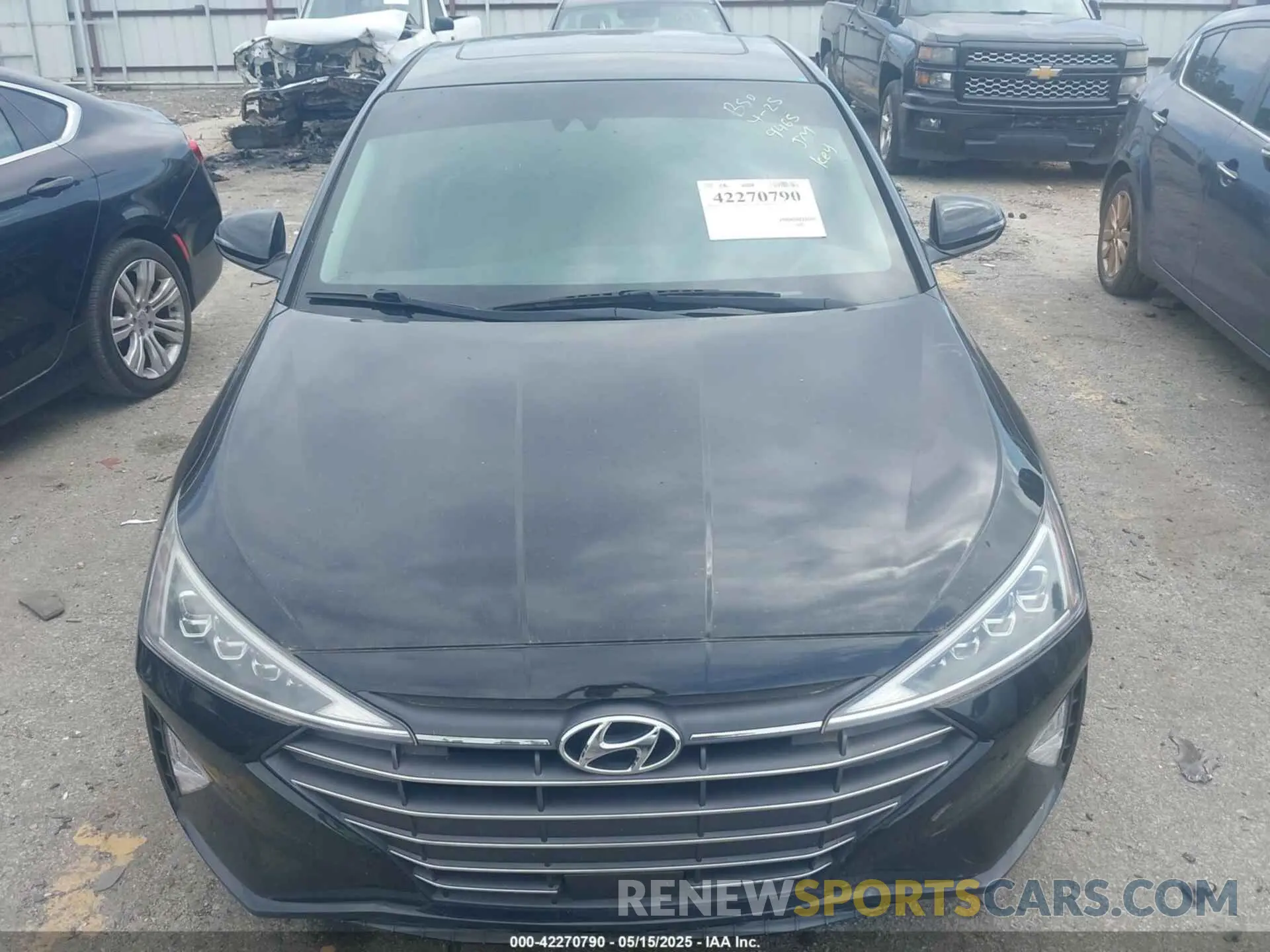 12 fotografías del automóvil dañado KMHD84LF7KU859465 HYUNDAI ELANTRA 2019