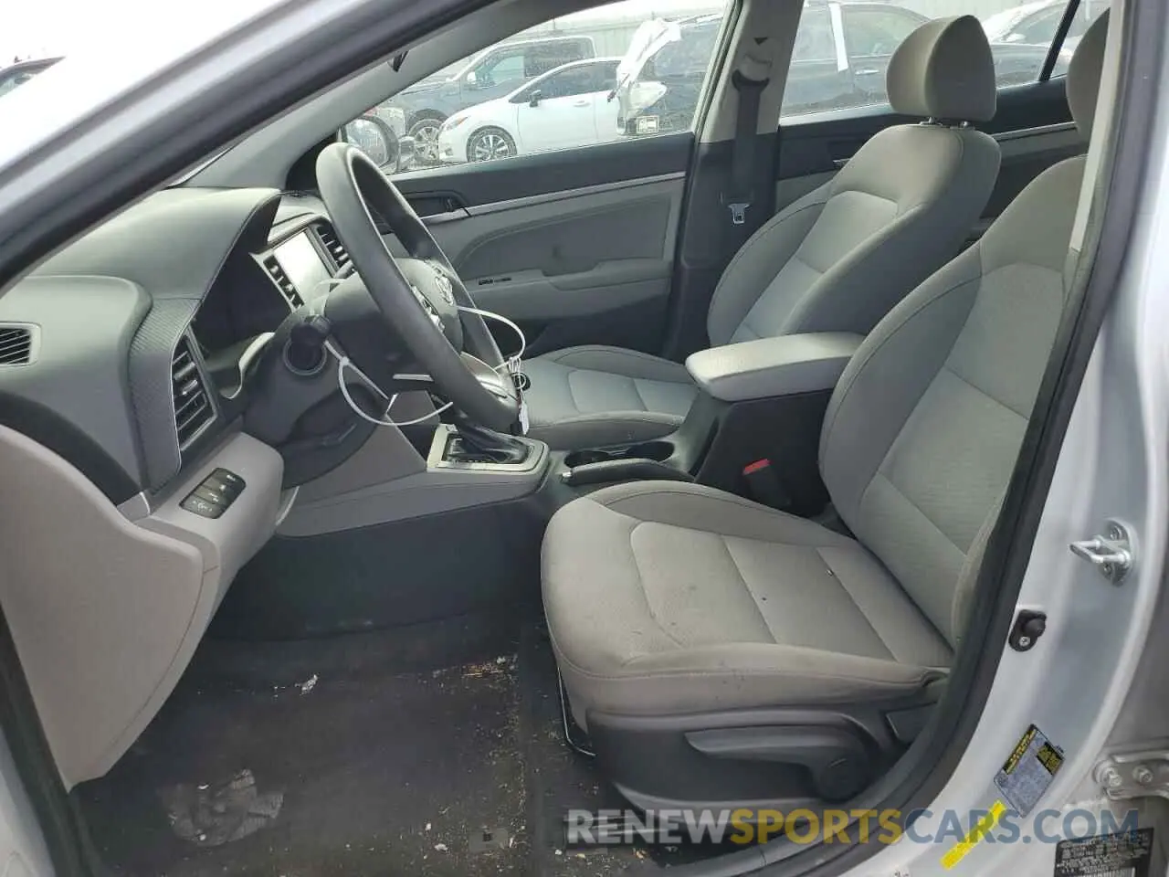 7 fotografías del automóvil dañado KMHD84LF8KU746320 HYUNDAI ELANTRA 2019