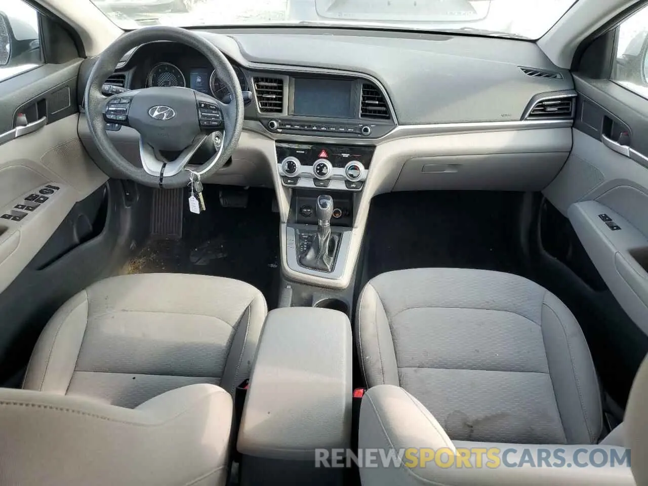 8 fotografías del automóvil dañado KMHD84LF8KU746320 HYUNDAI ELANTRA 2019