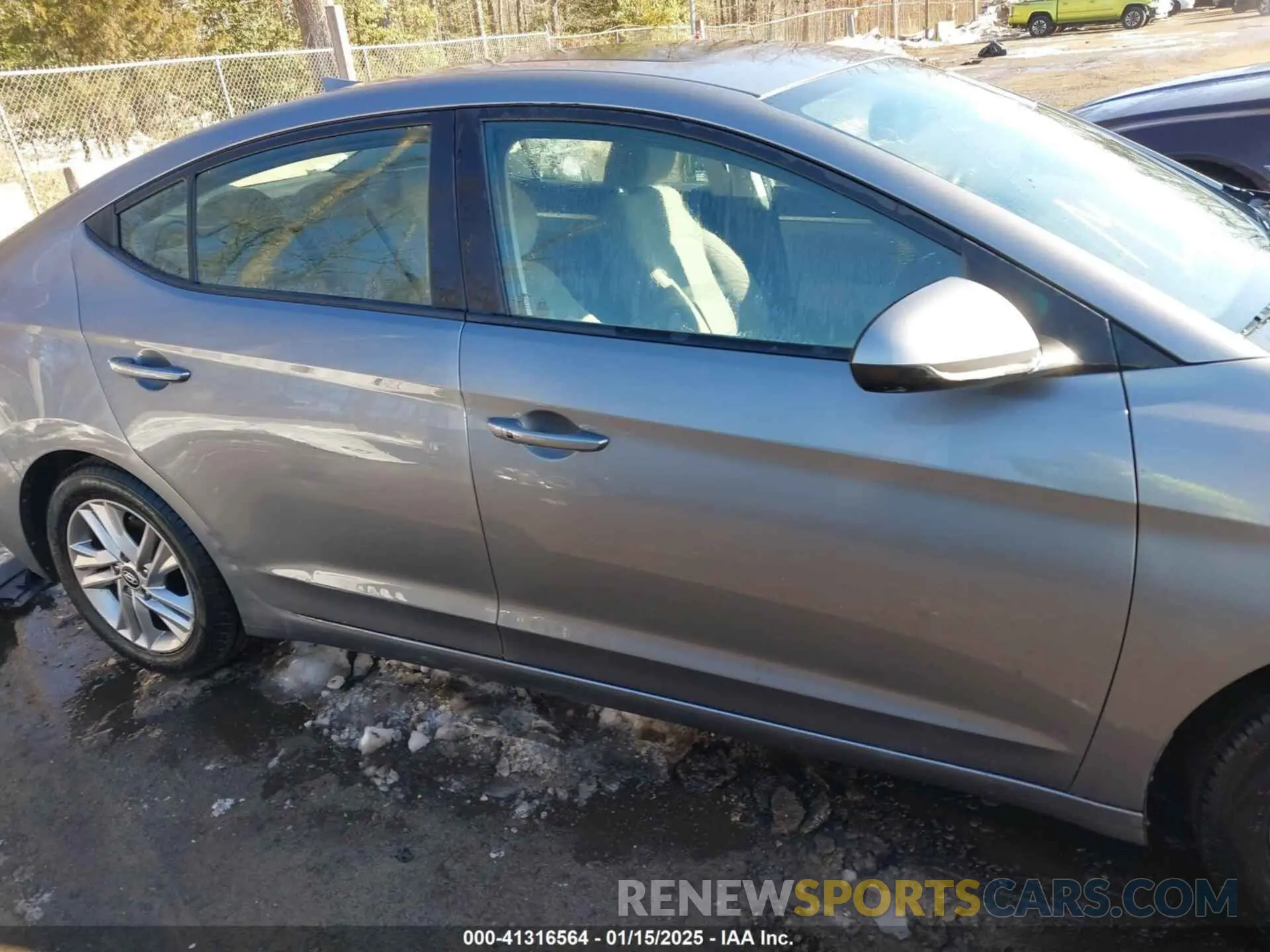 13 fotografías del automóvil dañado KMHD84LF8KU810050 HYUNDAI ELANTRA 2019