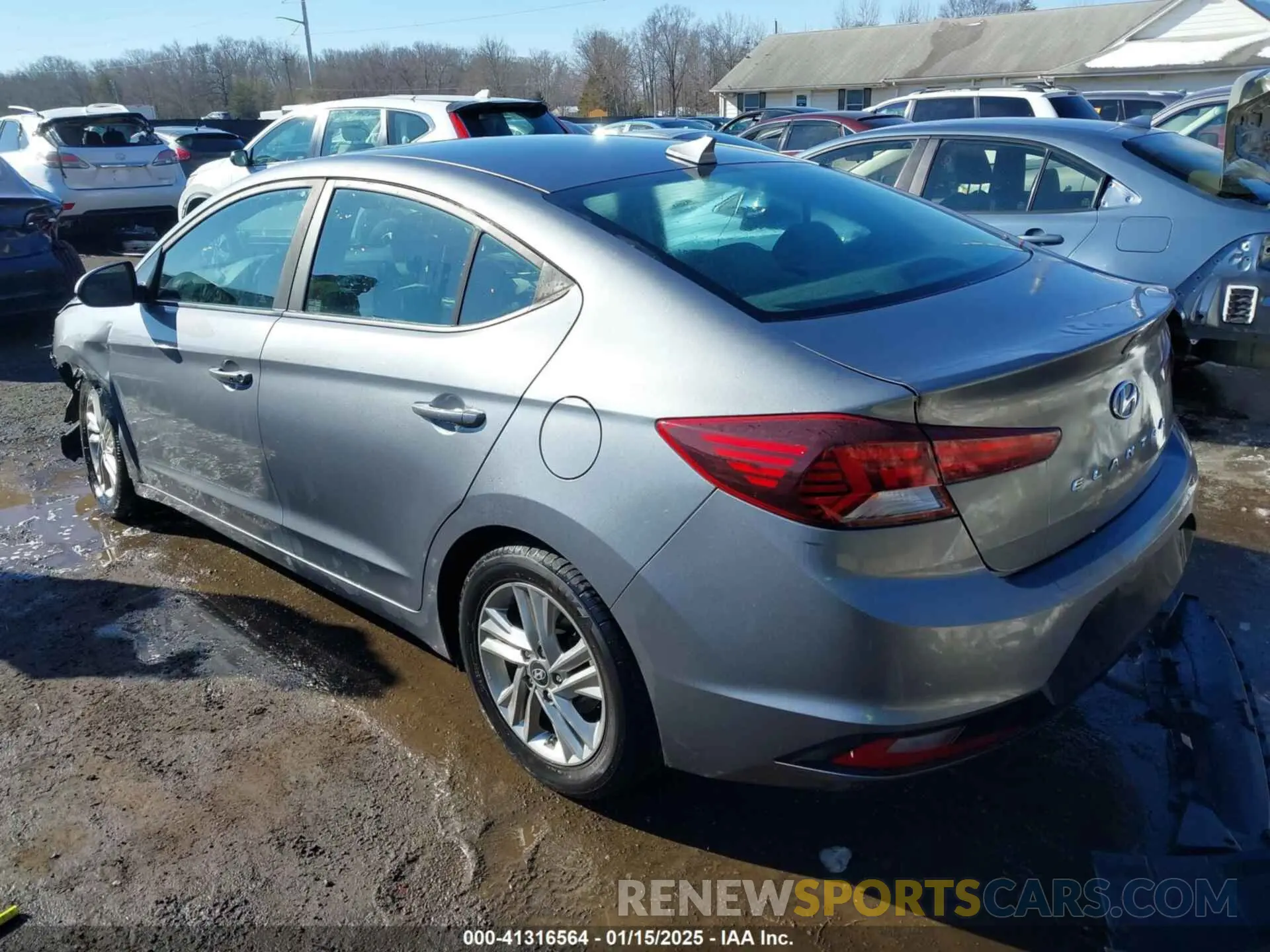 3 fotografías del automóvil dañado KMHD84LF8KU810050 HYUNDAI ELANTRA 2019