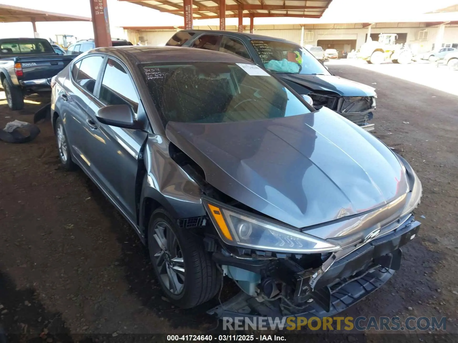 14 fotografías del automóvil dañado KMHD84LF8KU816835 HYUNDAI ELANTRA 2019
