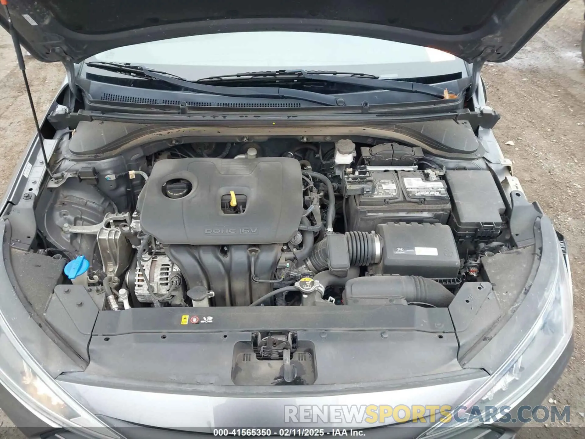 10 fotografías del automóvil dañado KMHD84LF8KU833554 HYUNDAI ELANTRA 2019