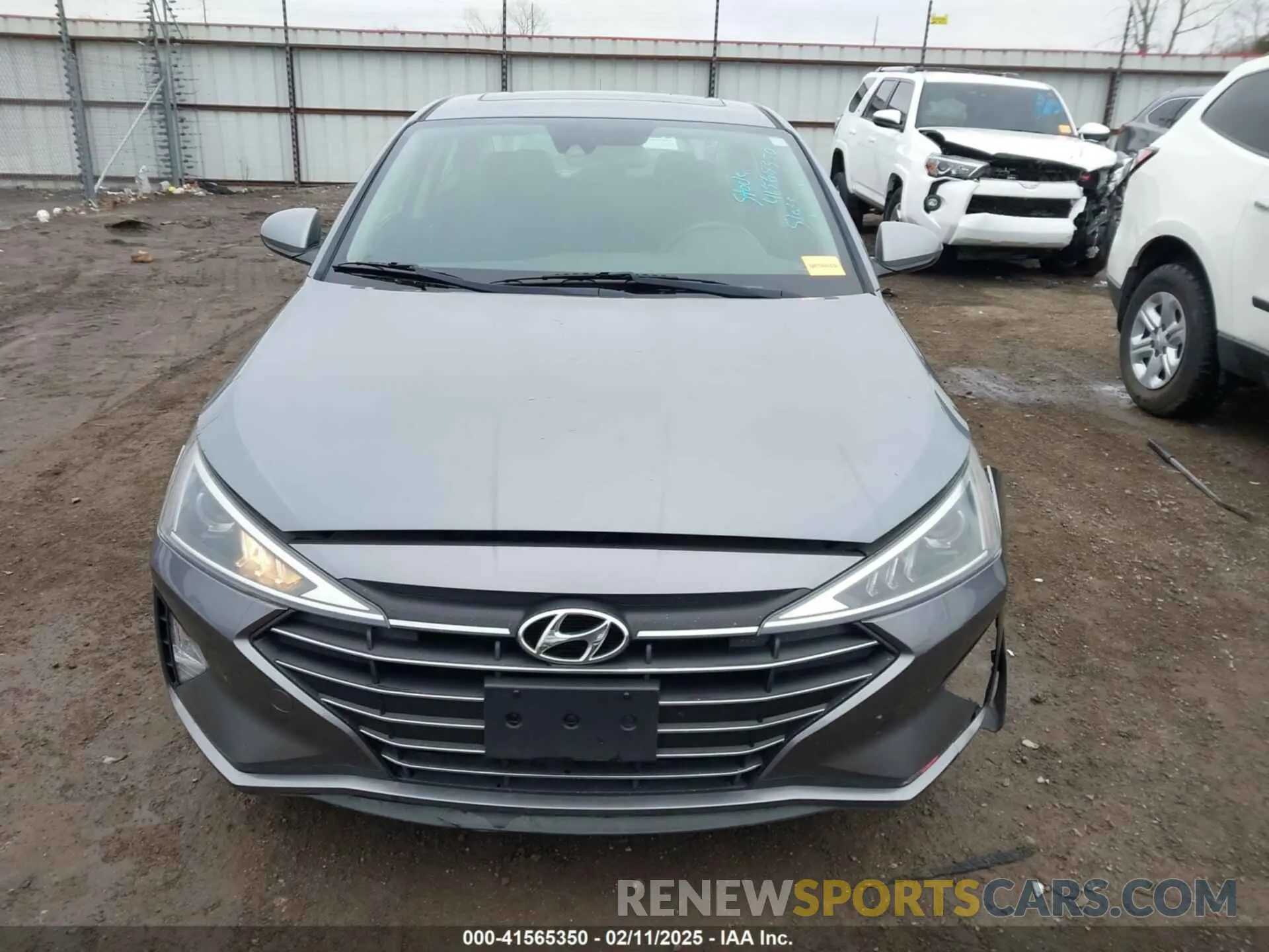13 fotografías del automóvil dañado KMHD84LF8KU833554 HYUNDAI ELANTRA 2019