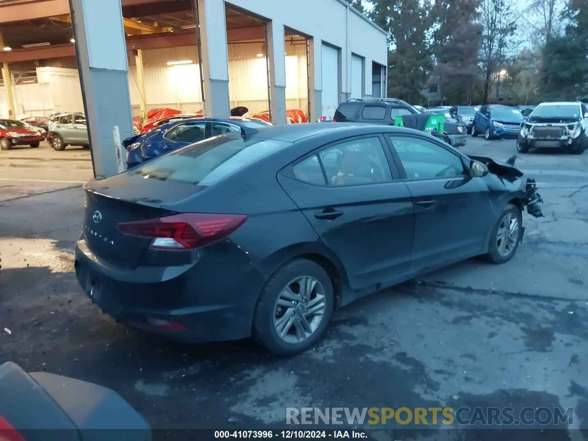 4 fotografías del automóvil dañado KMHD84LF9KU735813 HYUNDAI ELANTRA 2019