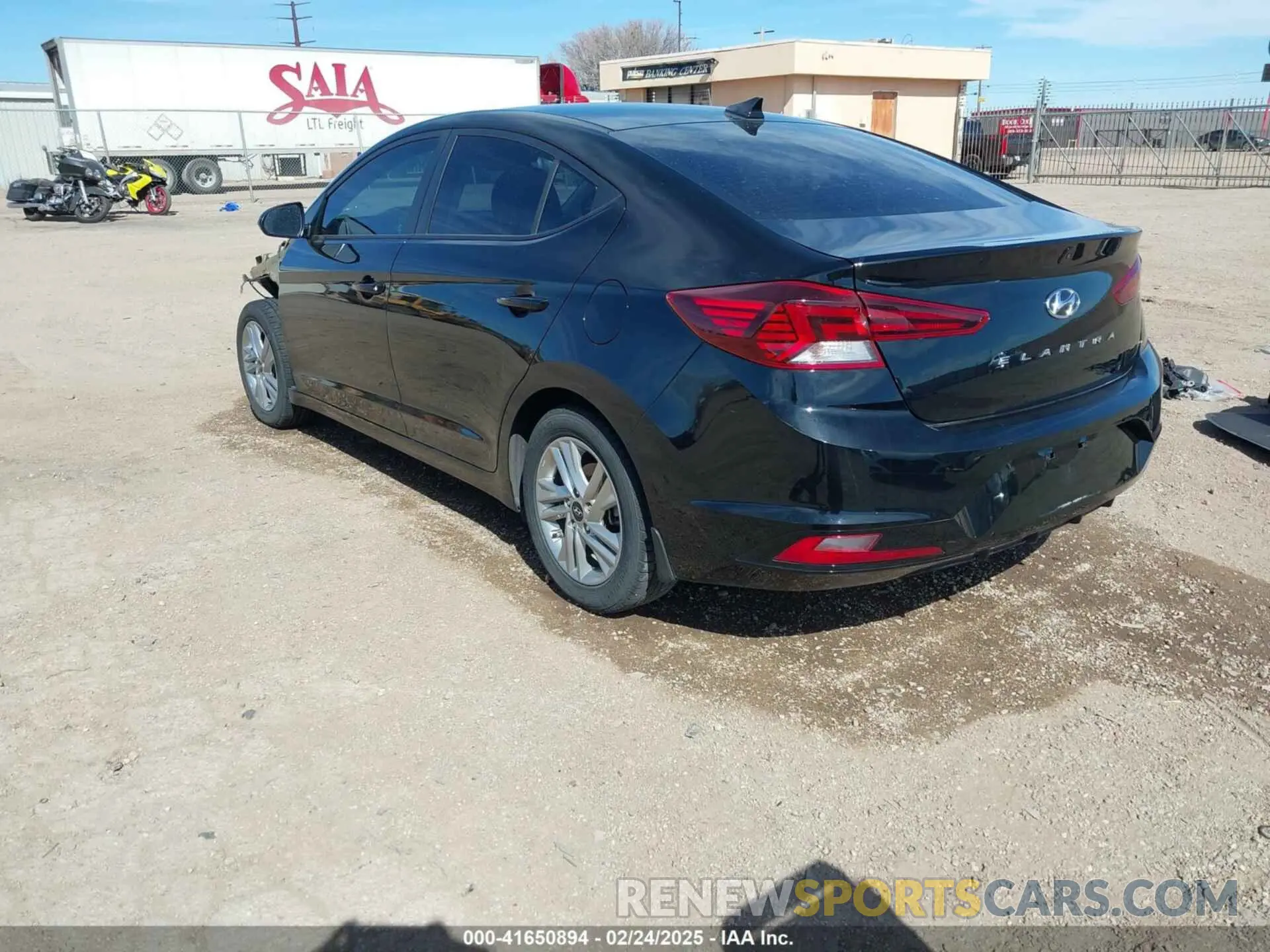 3 fotografías del automóvil dañado KMHD84LF9KU850394 HYUNDAI ELANTRA 2019