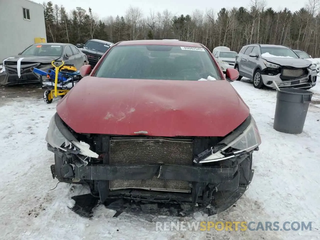 5 fotografías del automóvil dañado KMHD84LFXKU855765 HYUNDAI ELANTRA 2019