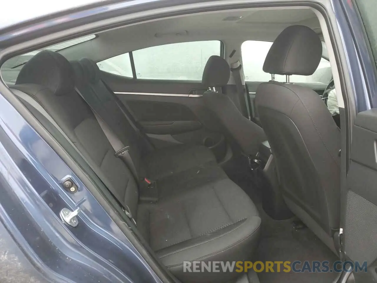 10 fotografías del automóvil dañado KMHD84LFXKU875269 HYUNDAI ELANTRA 2019