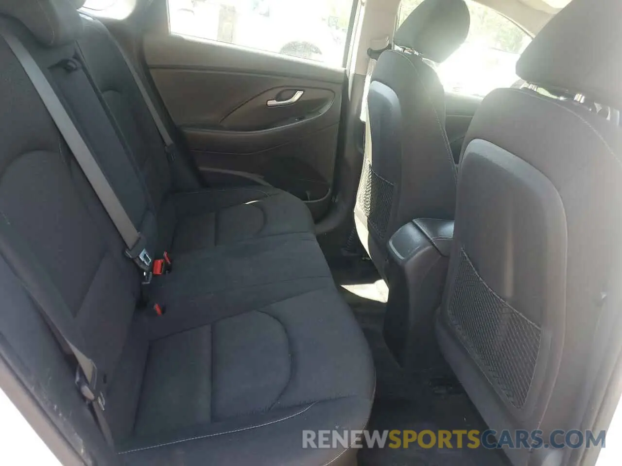 12 fotografías del automóvil dañado KMHH35LE0KU089851 HYUNDAI ELANTRA 2019