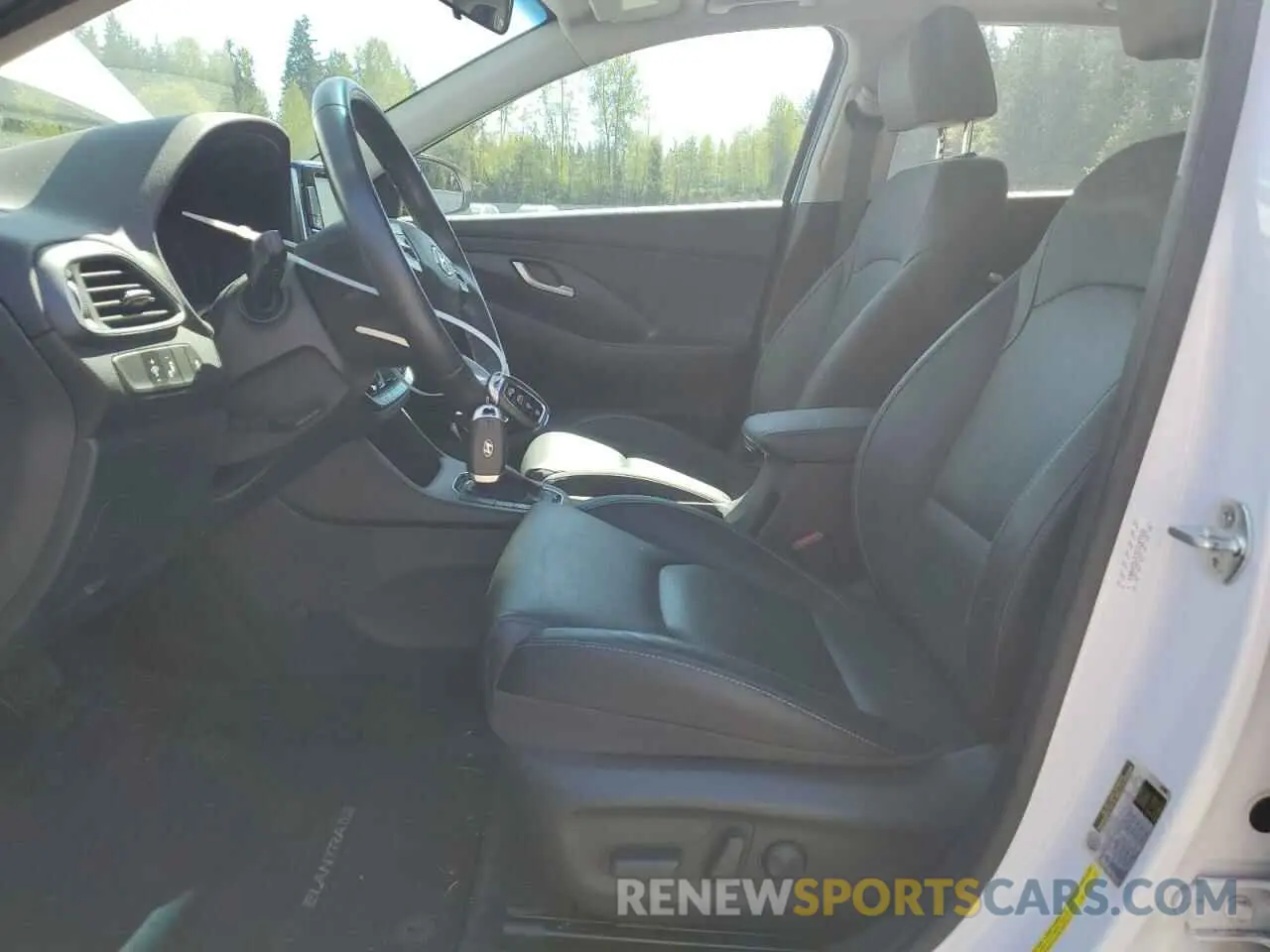 7 fotografías del automóvil dañado KMHH35LE7KU107245 HYUNDAI ELANTRA 2019