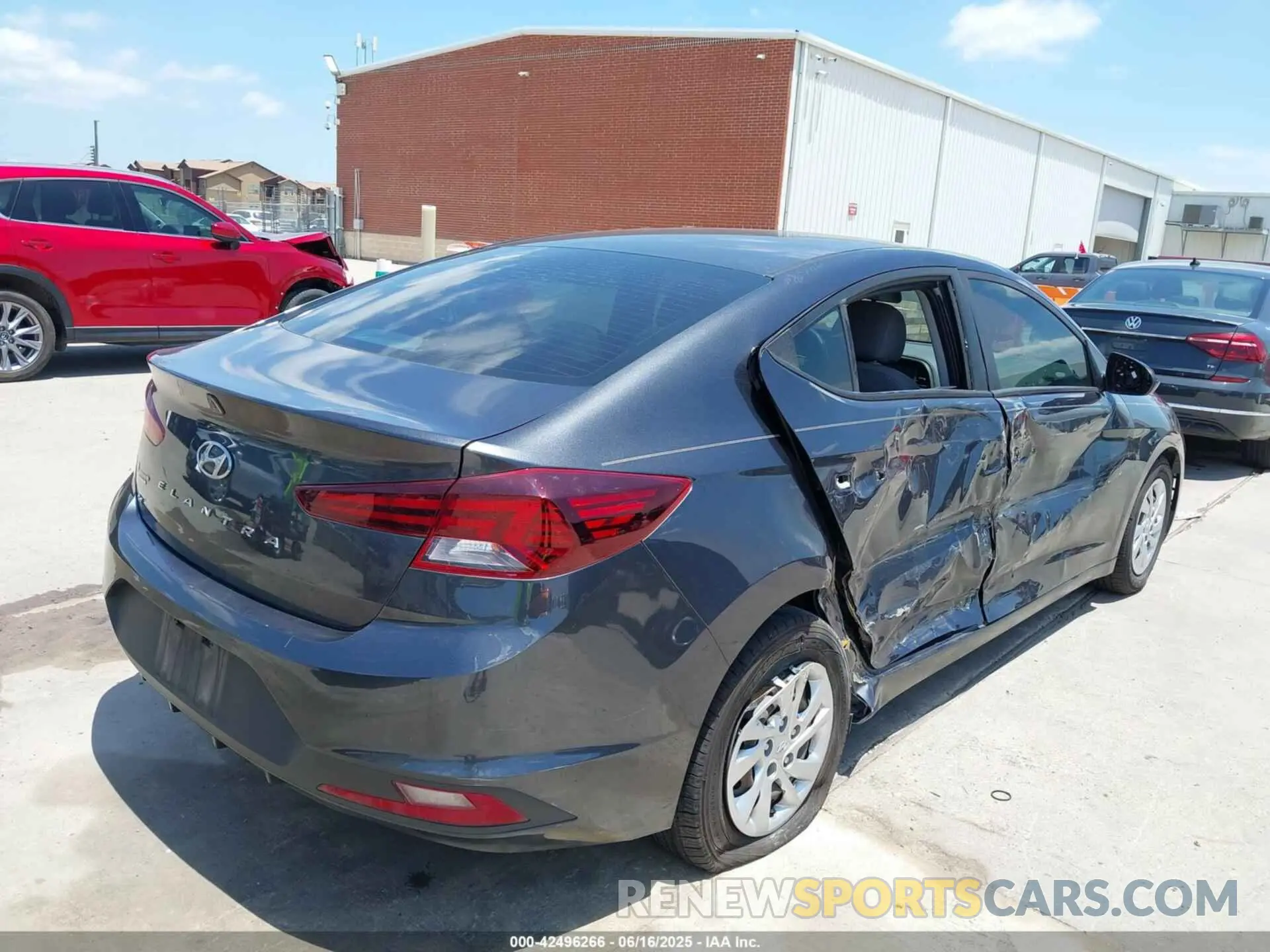 4 fotografías del automóvil dañado 5NPD74LF0LH593080 HYUNDAI ELANTRA 2020