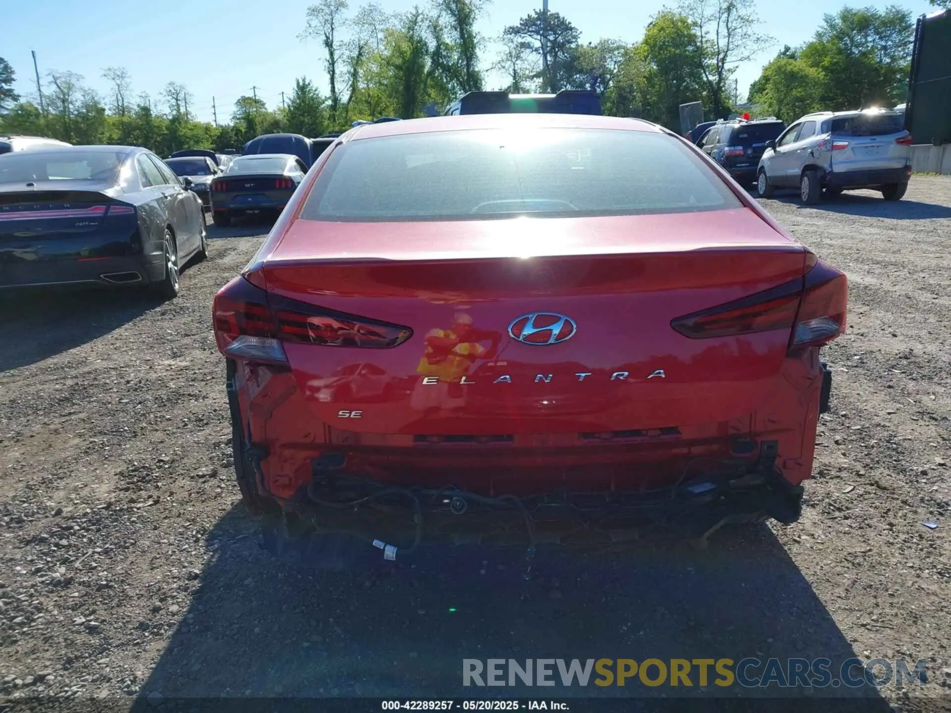 16 fotografías del automóvil dañado 5NPD74LF2LH617525 HYUNDAI ELANTRA 2020