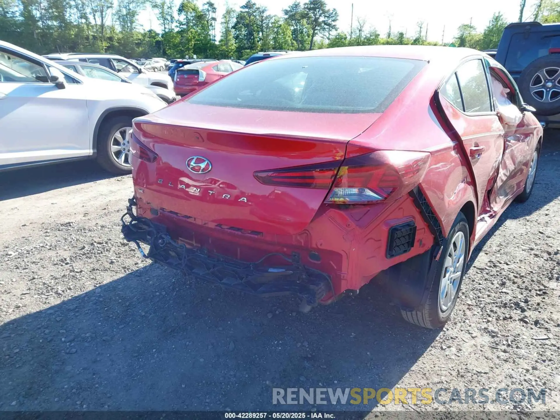 19 fotografías del automóvil dañado 5NPD74LF2LH617525 HYUNDAI ELANTRA 2020