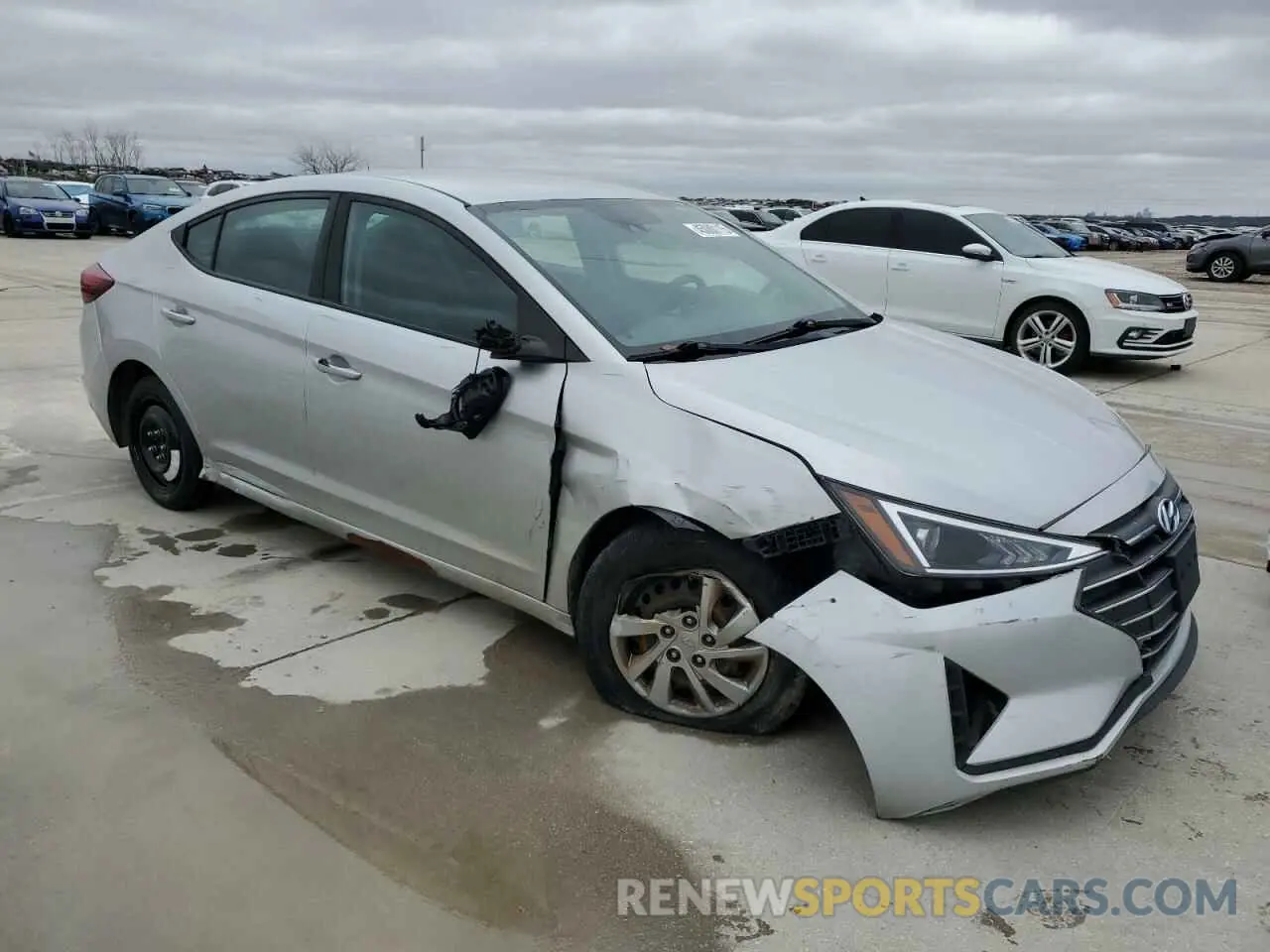 4 fotografías del automóvil dañado 5NPD74LF3LH523198 HYUNDAI ELANTRA 2020