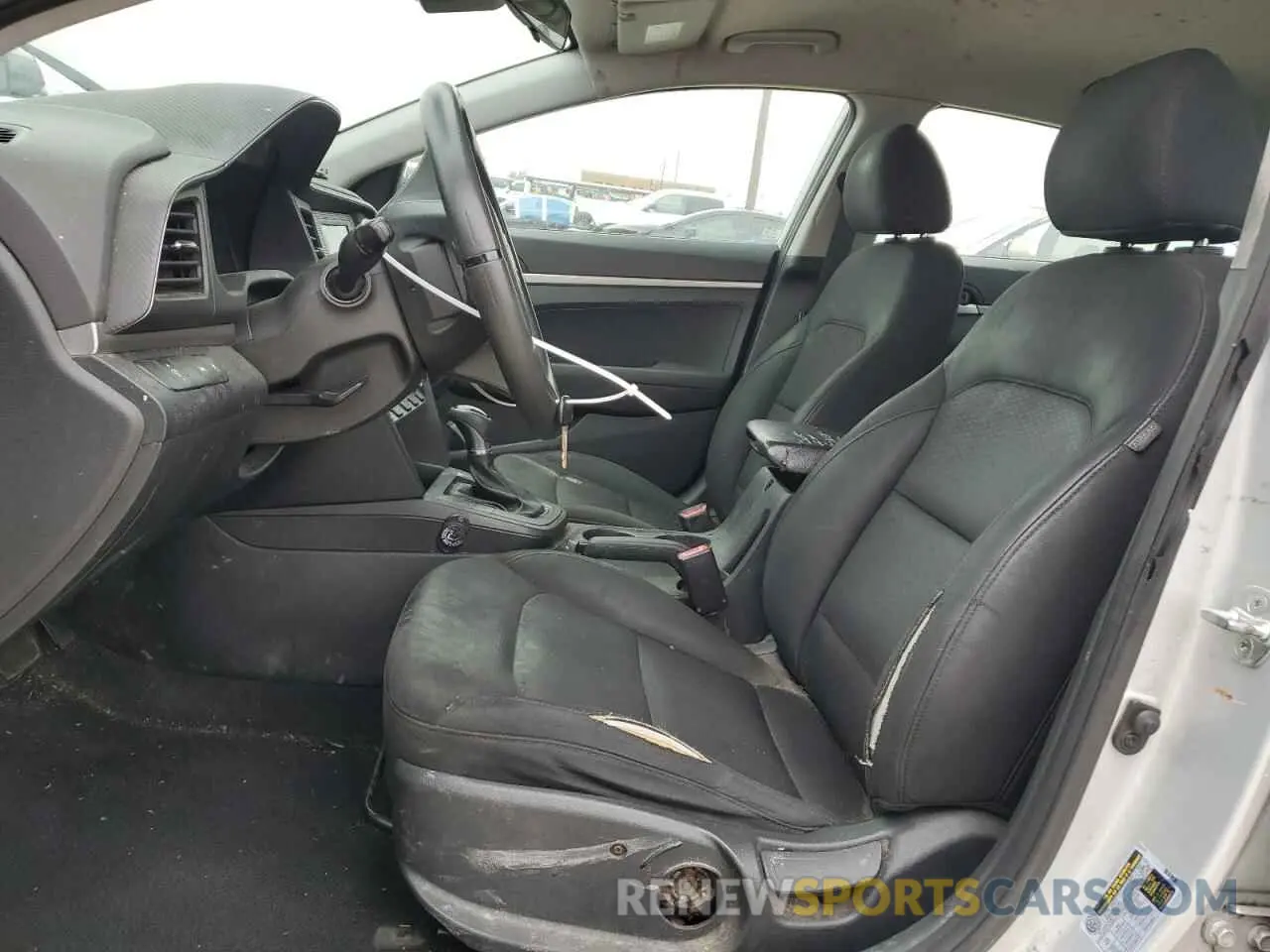 7 fotografías del automóvil dañado 5NPD74LF3LH523198 HYUNDAI ELANTRA 2020