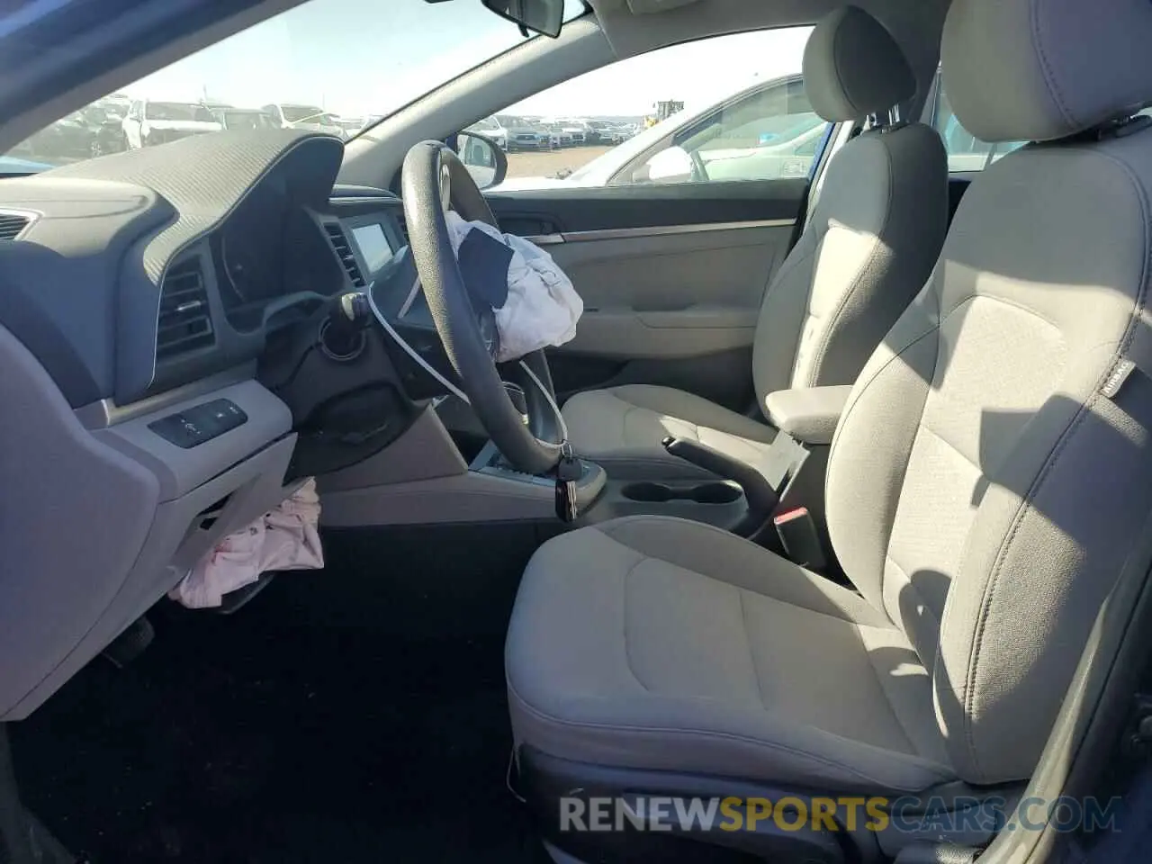 7 fotografías del automóvil dañado 5NPD74LF3LH549266 HYUNDAI ELANTRA 2020