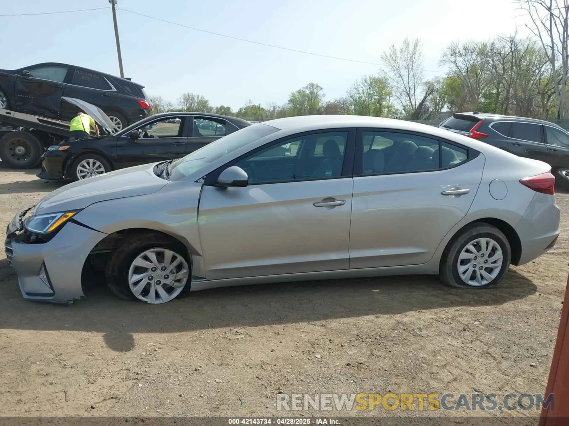 13 fotografías del automóvil dañado 5NPD74LF3LH565371 HYUNDAI ELANTRA 2020