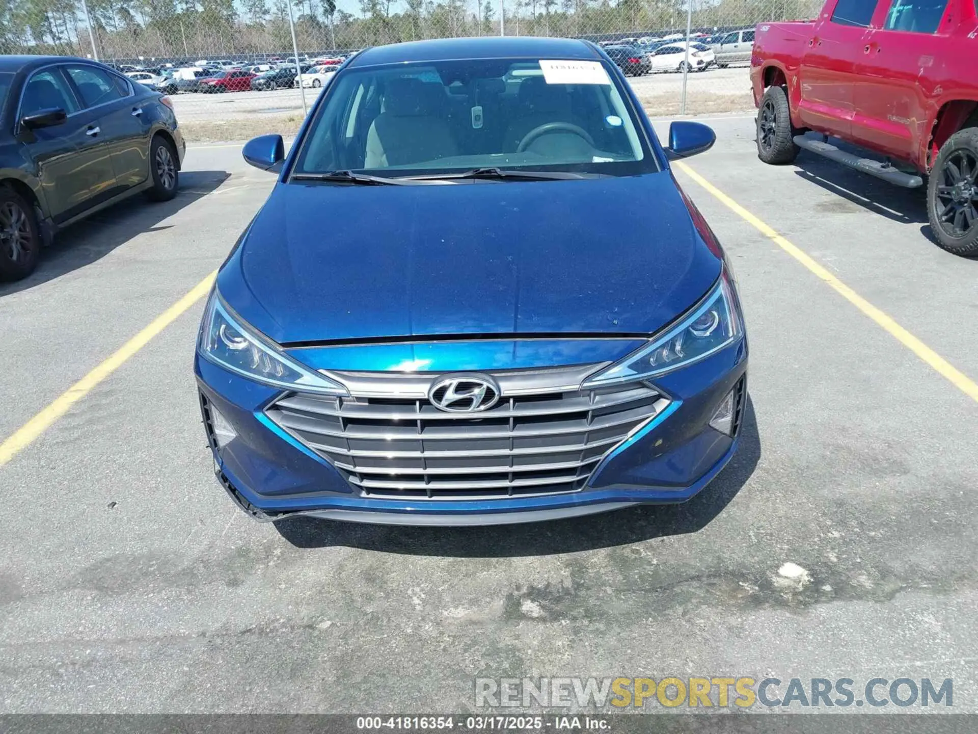 12 fotografías del automóvil dañado 5NPD74LF3LH611409 HYUNDAI ELANTRA 2020