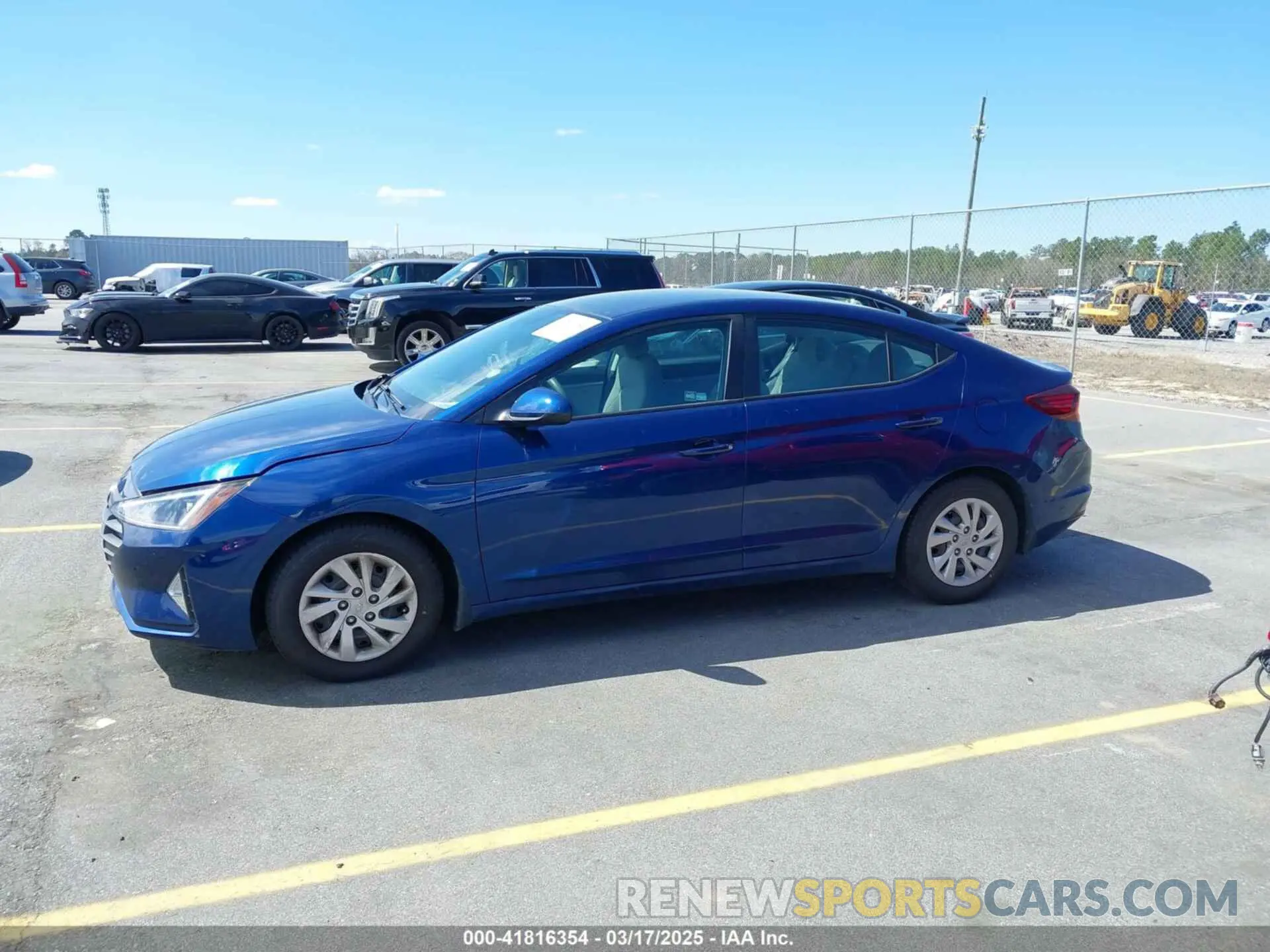 14 fotografías del automóvil dañado 5NPD74LF3LH611409 HYUNDAI ELANTRA 2020